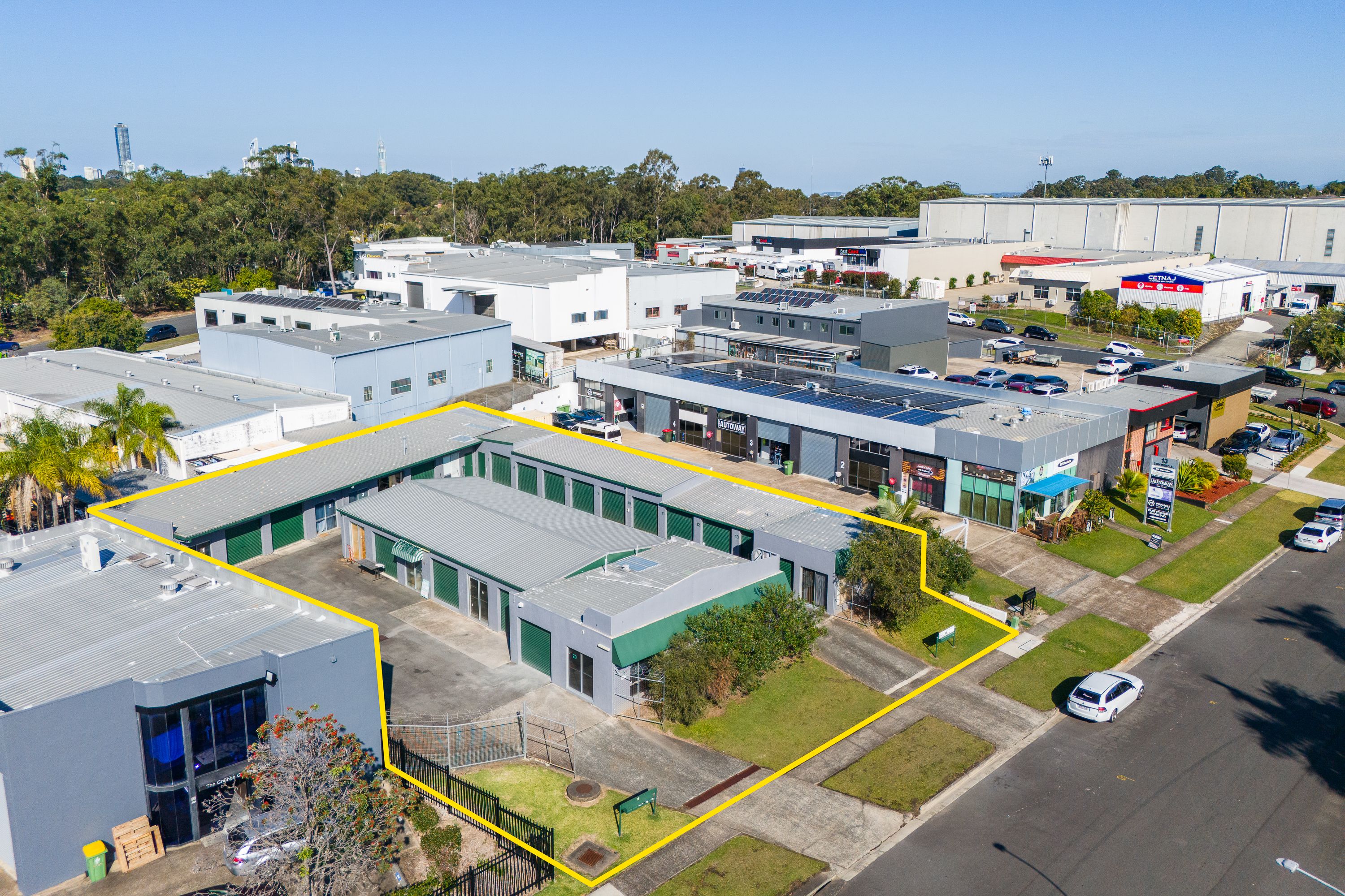 15 Commercial Drive, Ashmore, QLD 4214