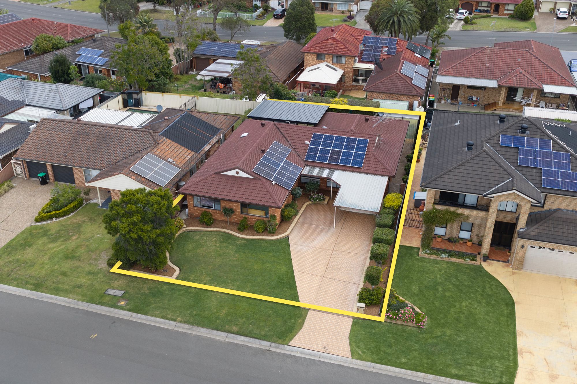 18 Ashur Crescent — photo 18 of 19