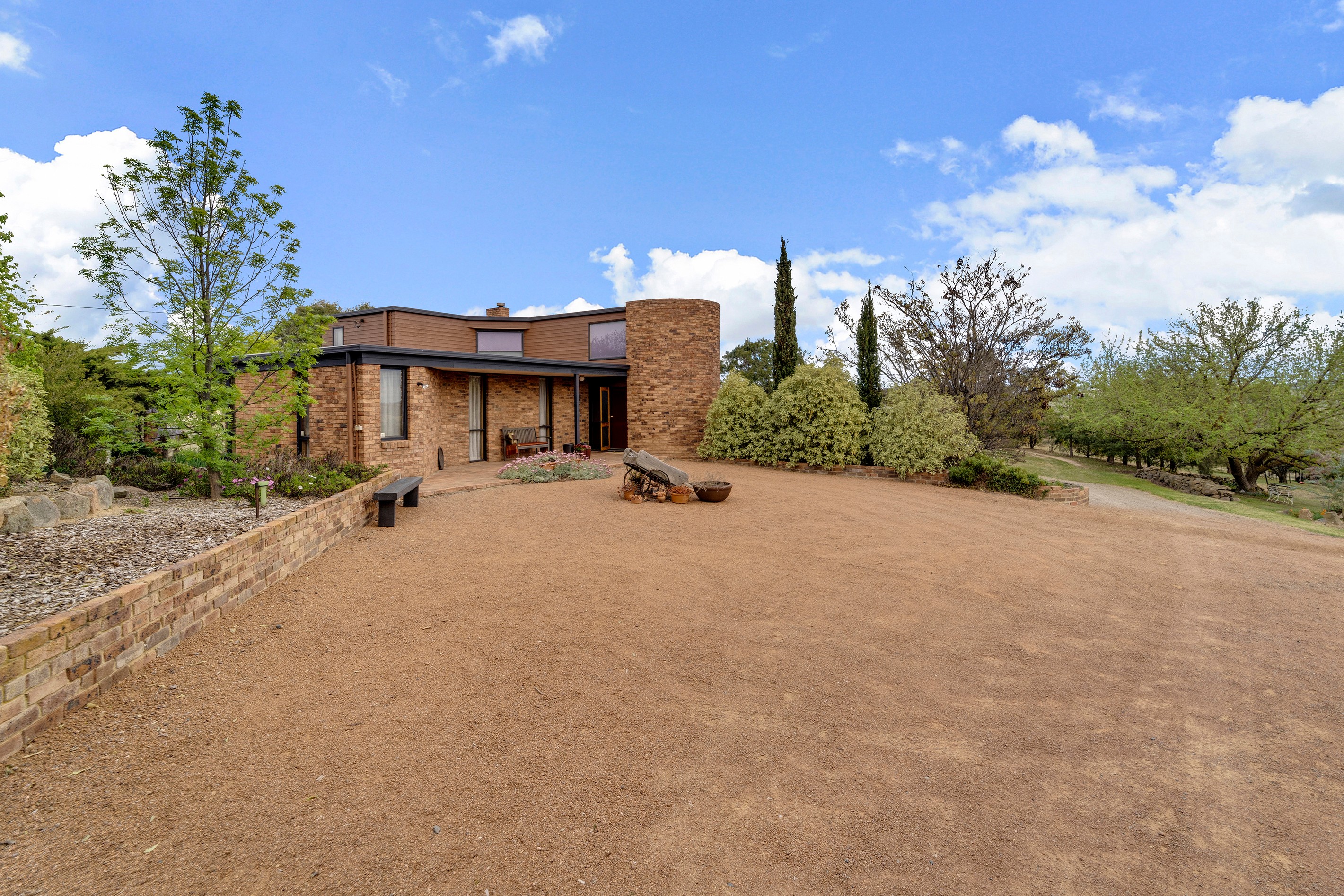 4 Riverbend Road, Wallaroo, NSW 2618