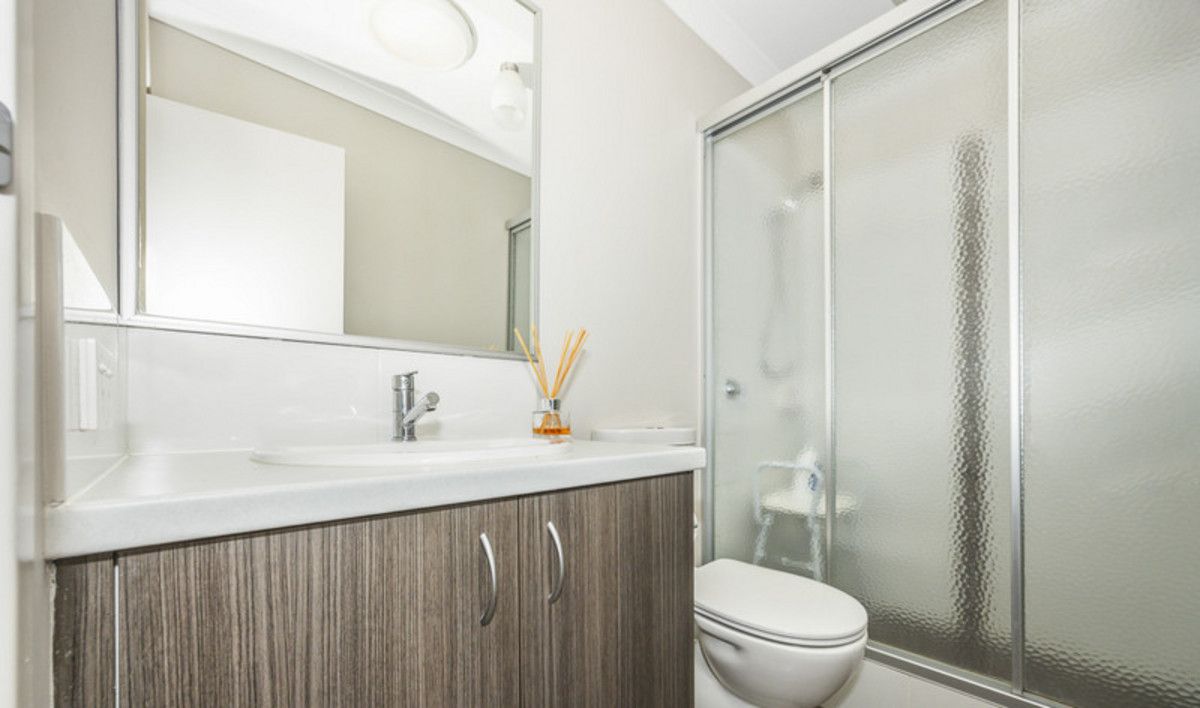 36 Bowline Avenue — photo 15 of 21