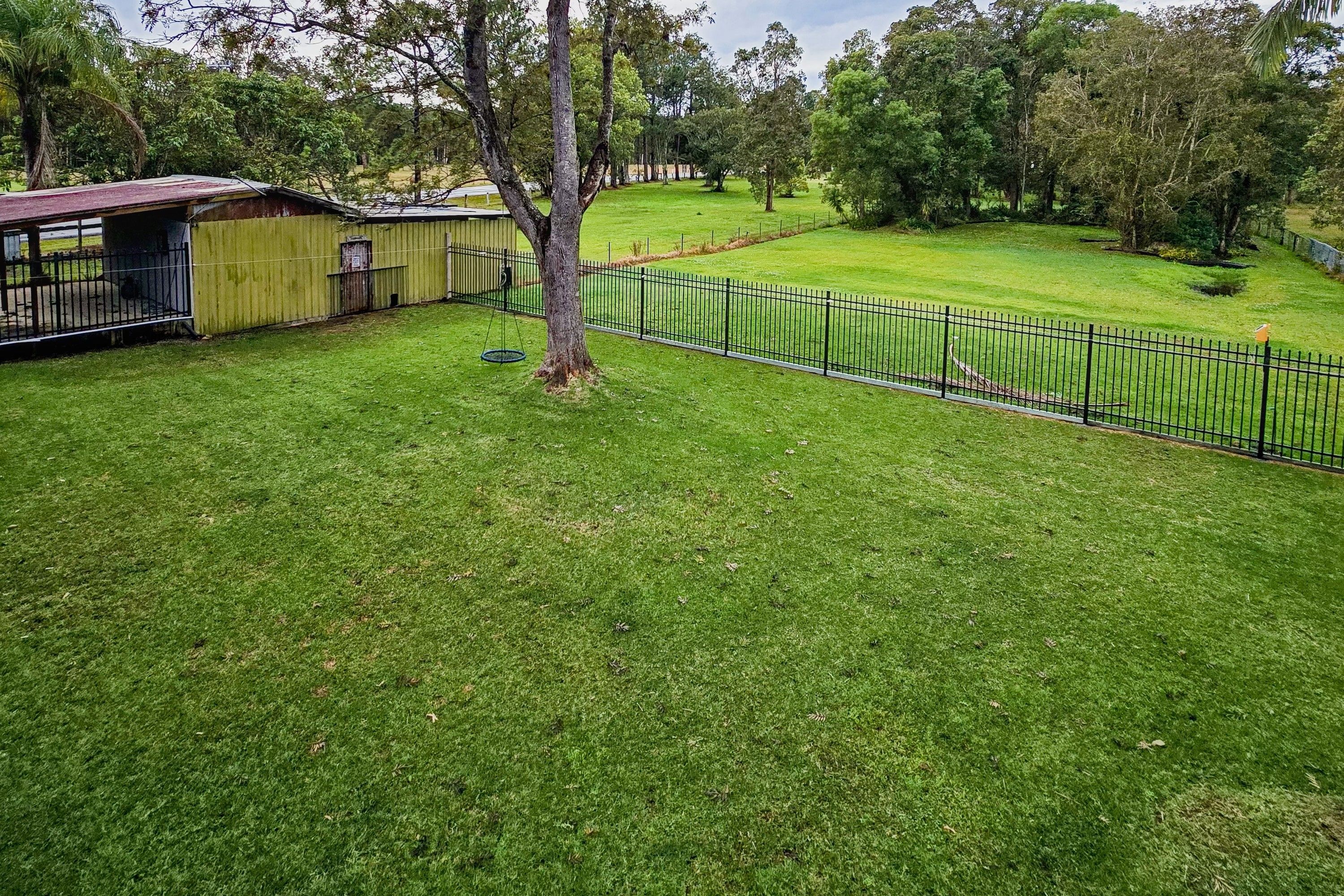 18 Gardiners Road — photo 14 of 14