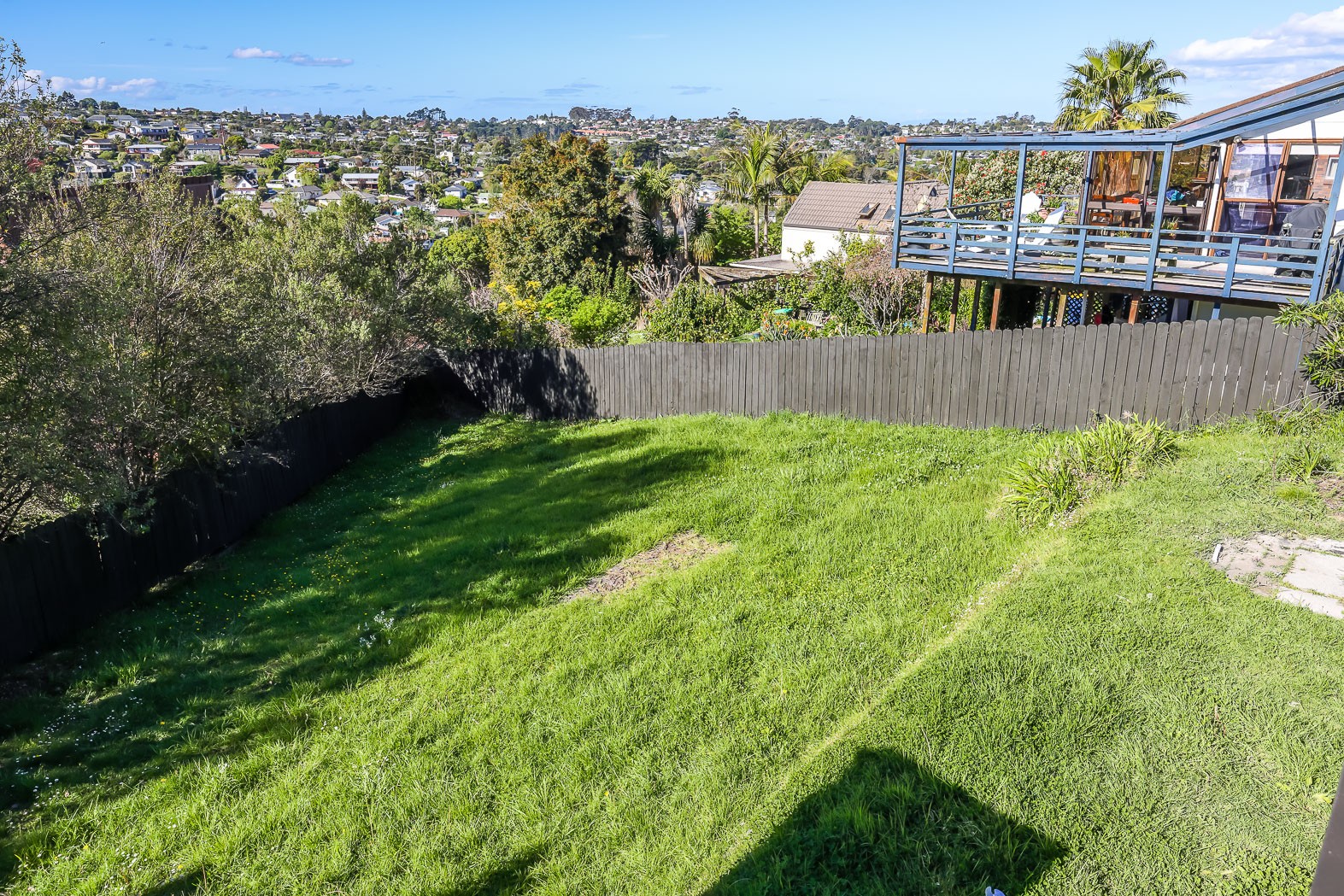 1/58 Target Road, Totara Vale, North Shore City