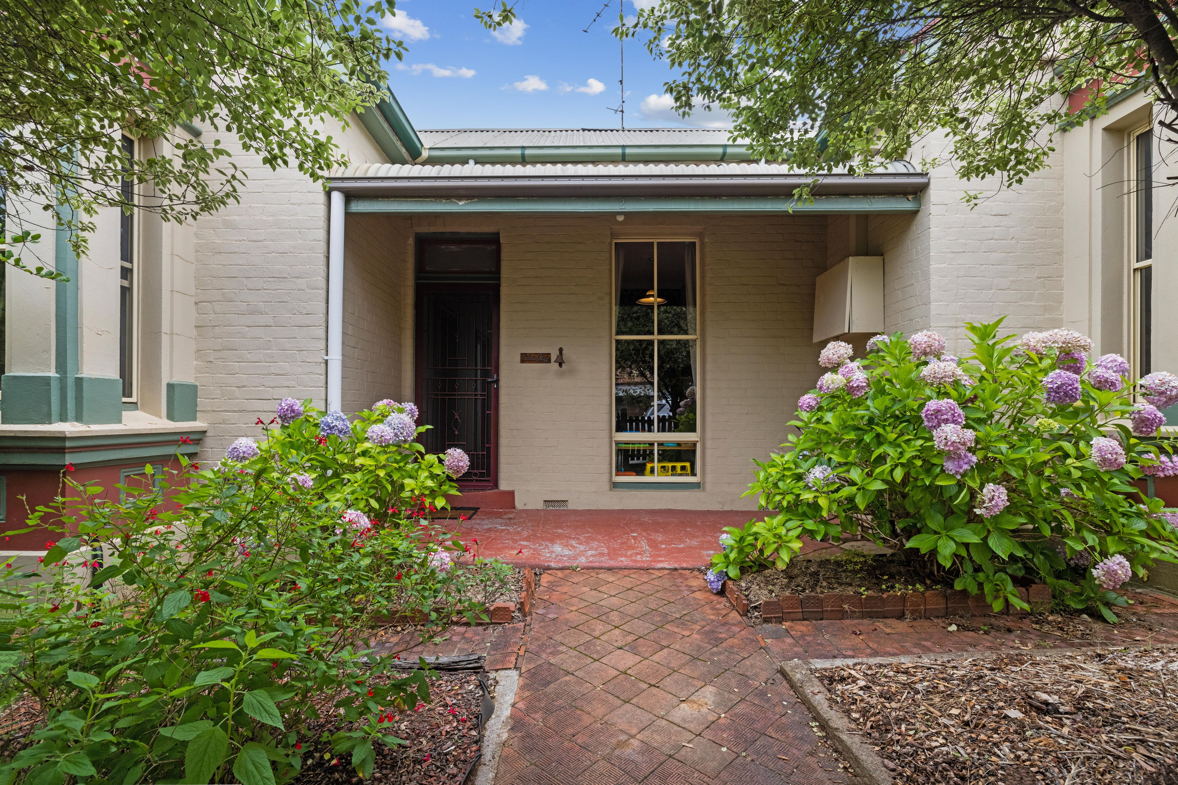 2 Victoria Parade, Goulburn NSW 2580
