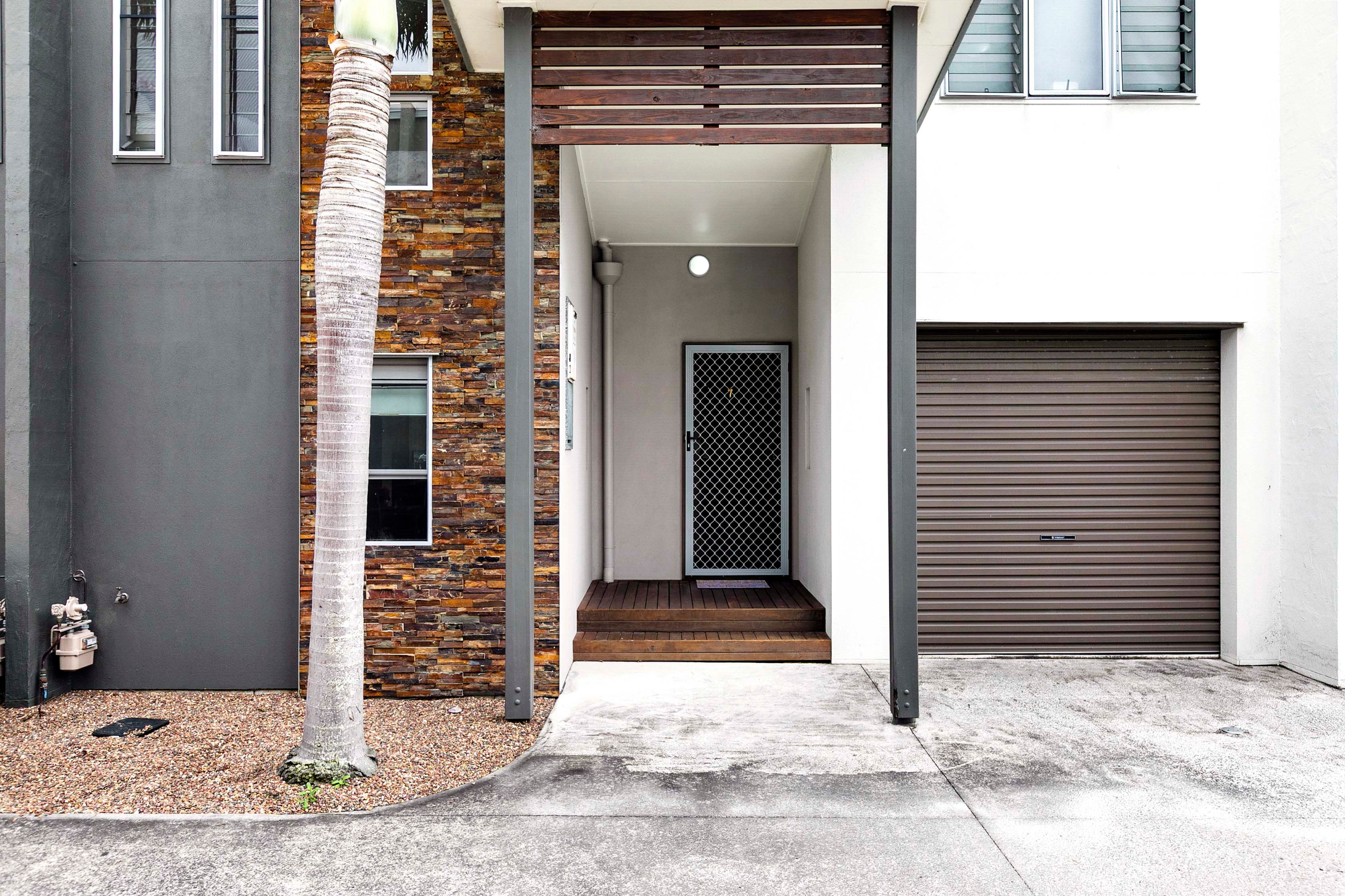 7/39-41 Stephenson Street — photo 3 of 24