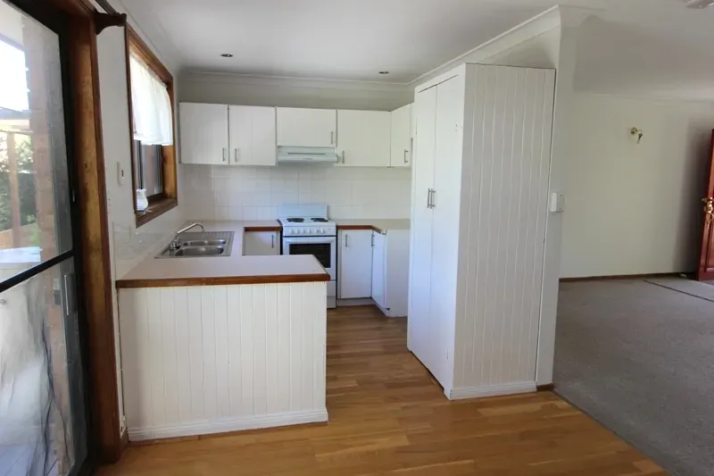 8a Paul Crescent, Moss Vale, NSW 2577
