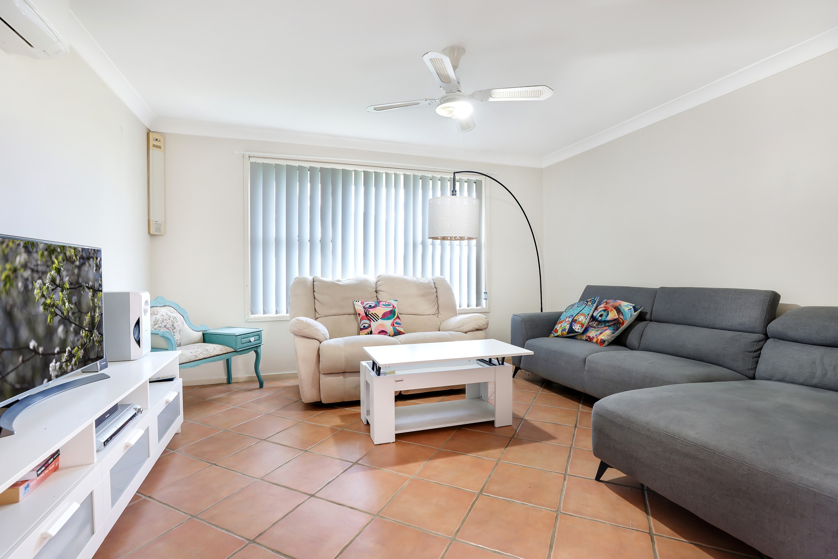 8 Hartog Drive, Werrington County, NSW 2747