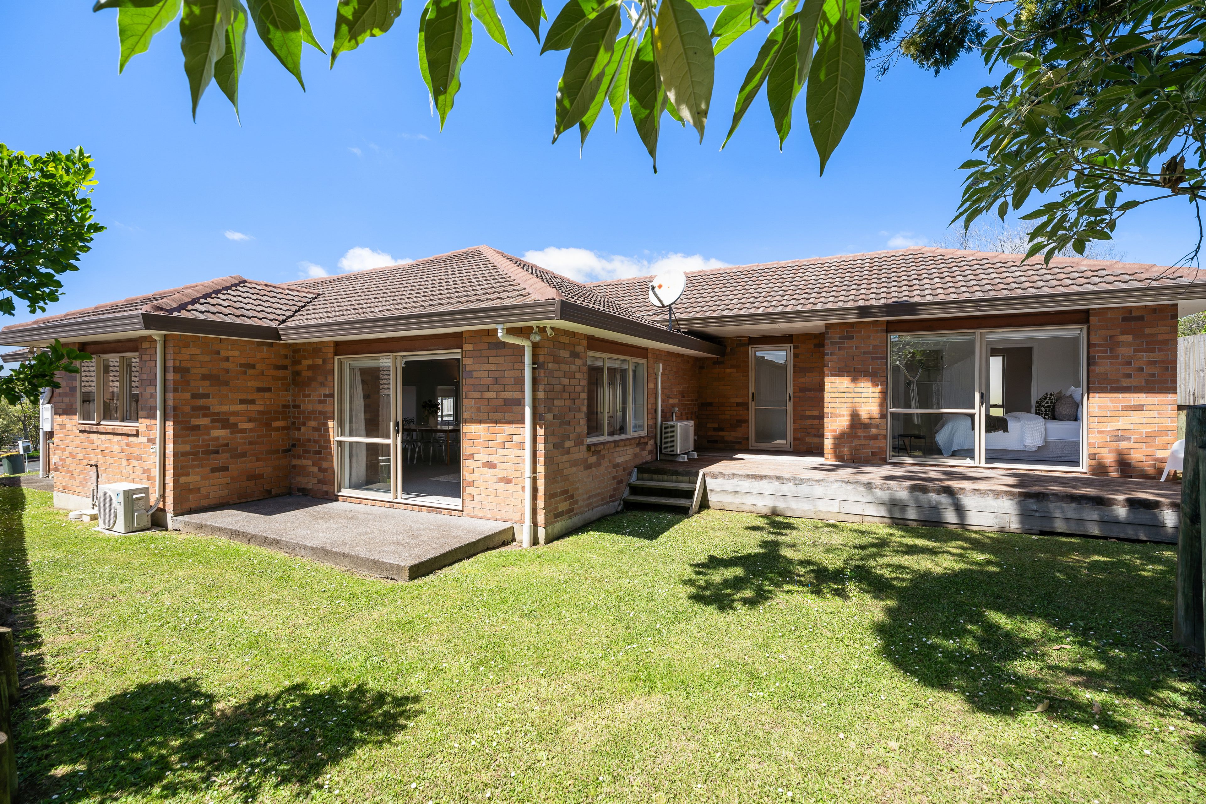 54 Ruze Vida Drive, Massey, Waitakere City