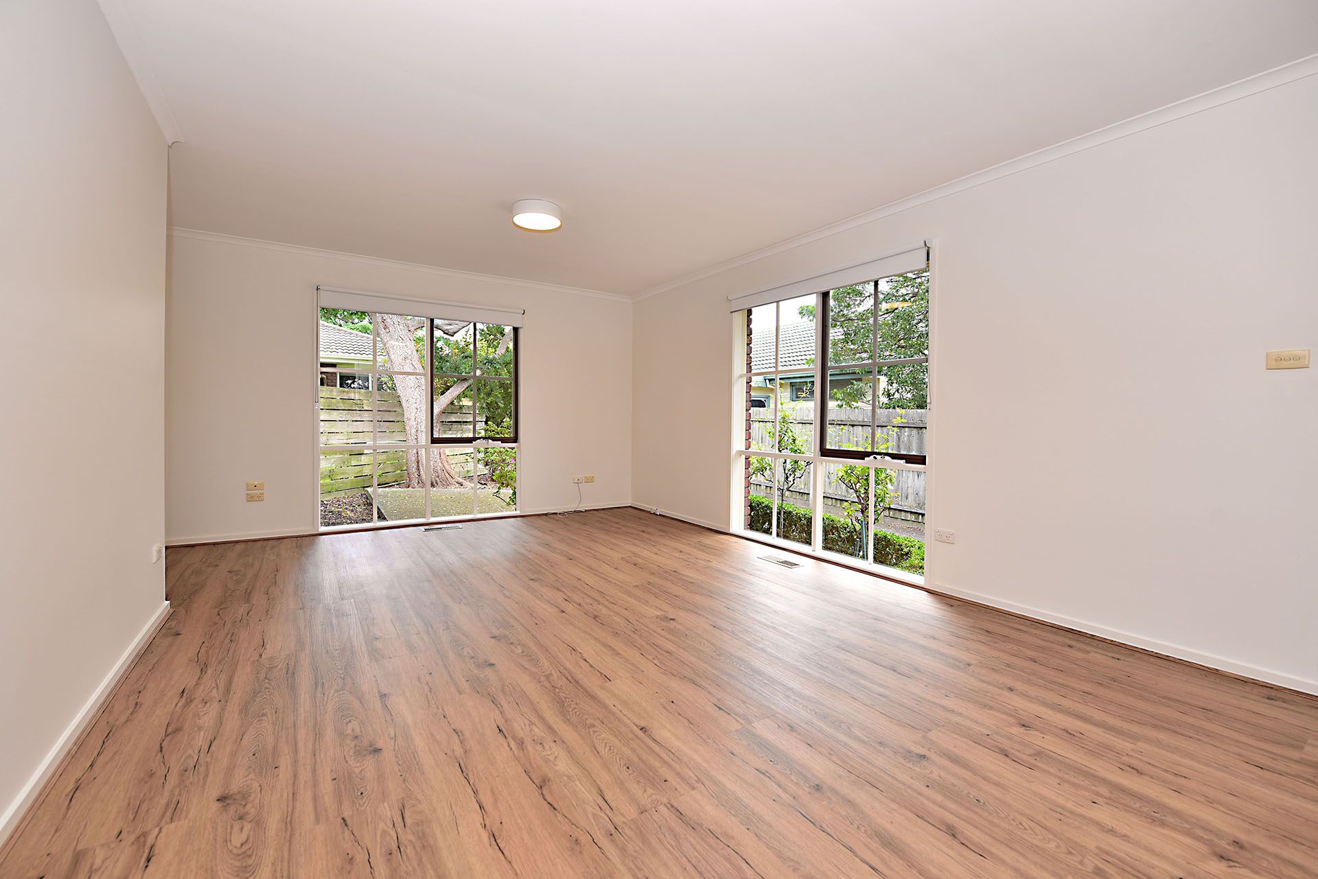 2/24 Sunray Avenue, Cheltenham, VIC 3192