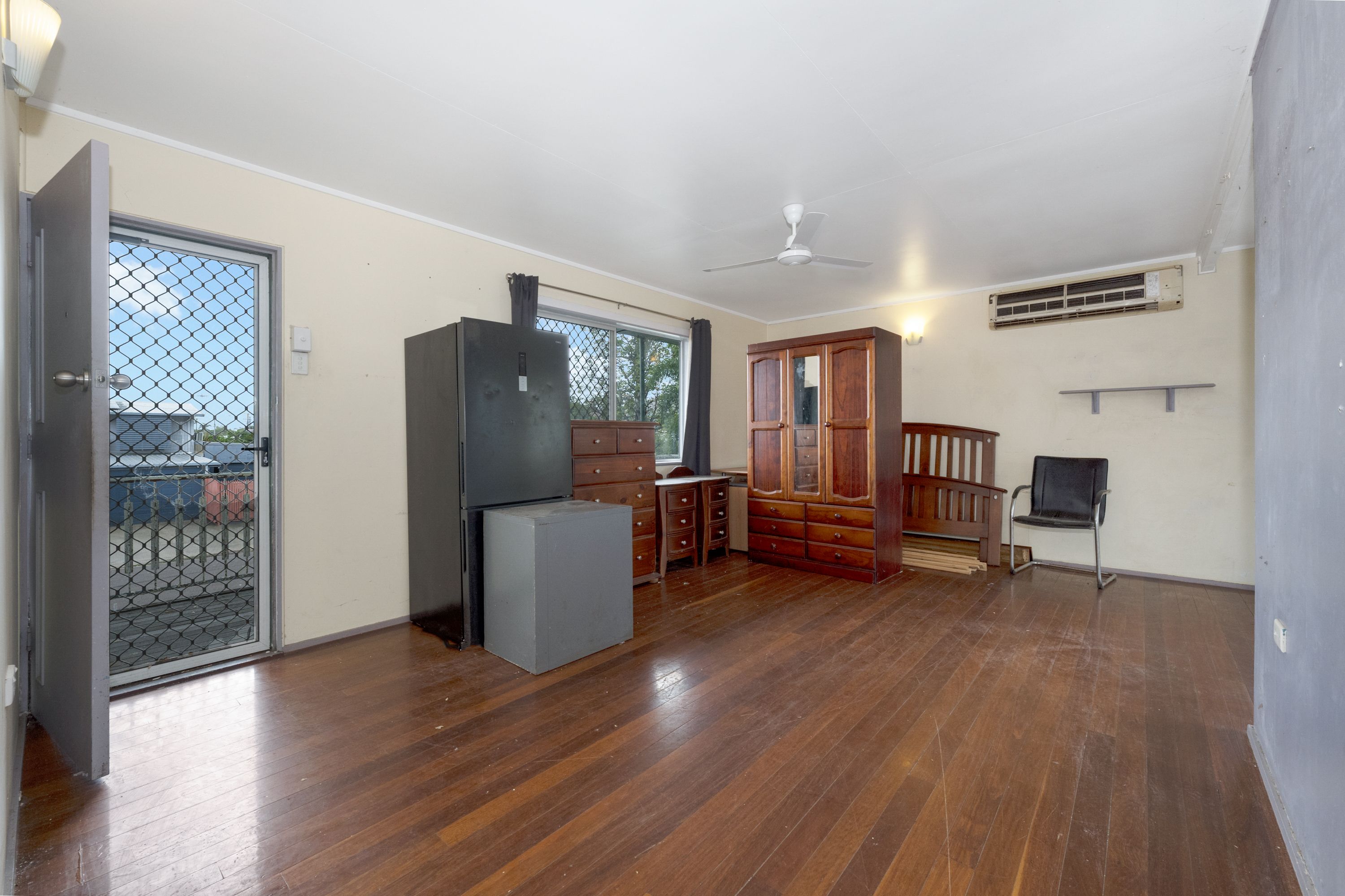 10 Shelton Street, Kirwan, QLD 4817