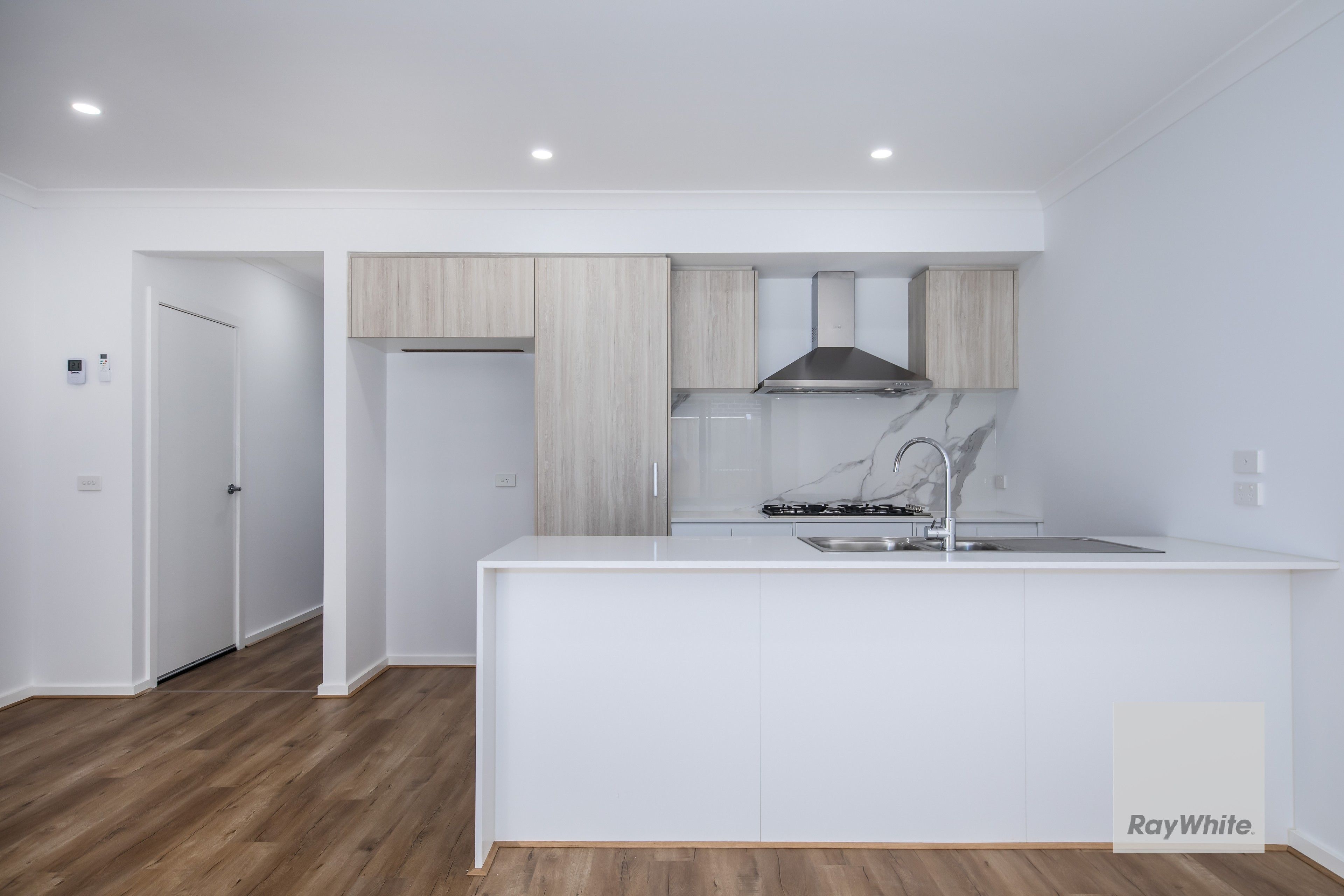 11 Broad Road, FRASER RISE, VIC 3336