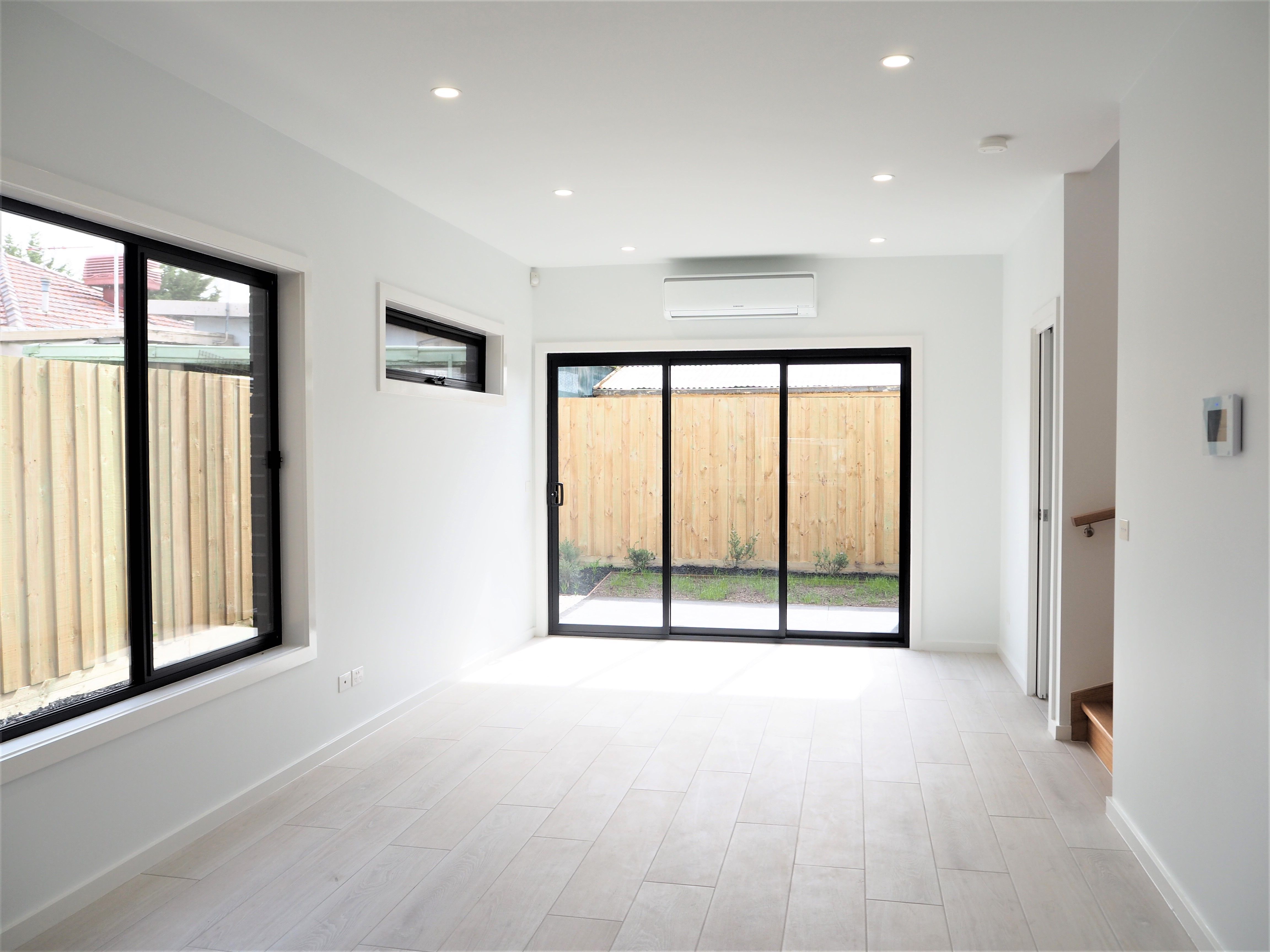 5/6 McComas Street, Reservoir, VIC 3073