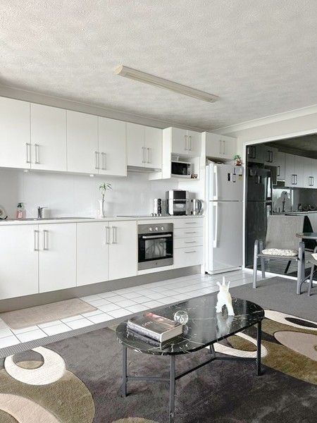 32/30 Marine Parade, Southport, QLD 4215