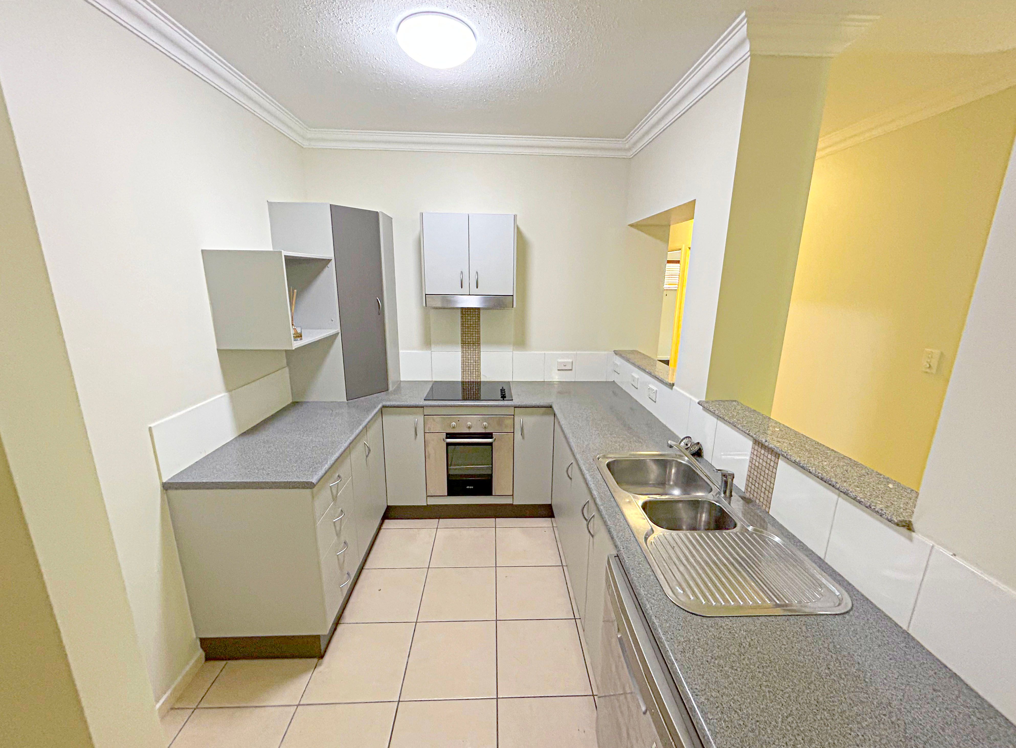 2204/22 Clifton Road, Clifton Beach, QLD 4879