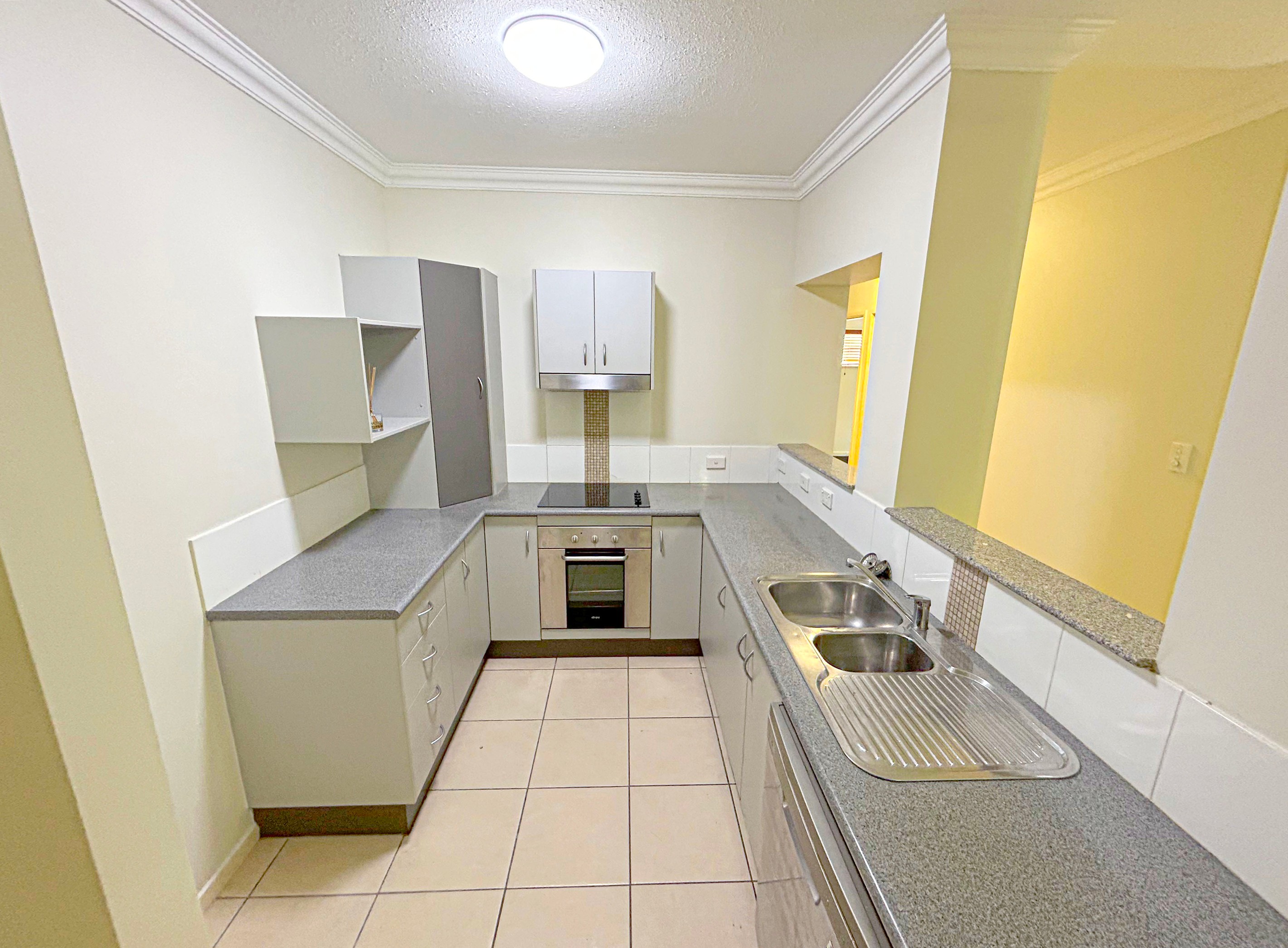 2204/22 Clifton Road, Clifton Beach, QLD 4879