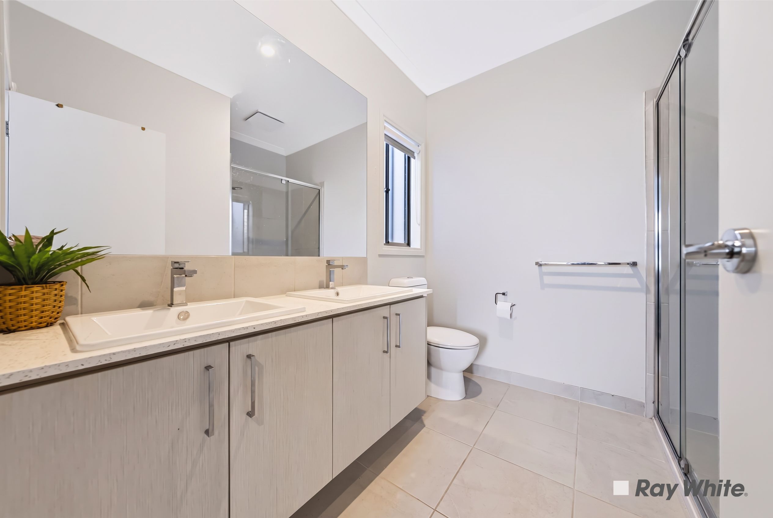 23 Marquess Crescent — photo 9 of 21