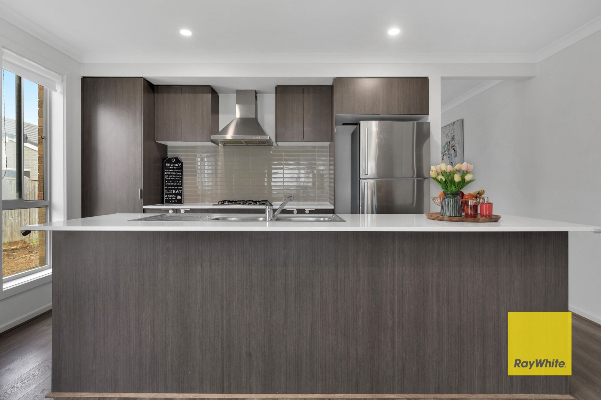 49 Cochrane Avenue — photo 7 of 16
