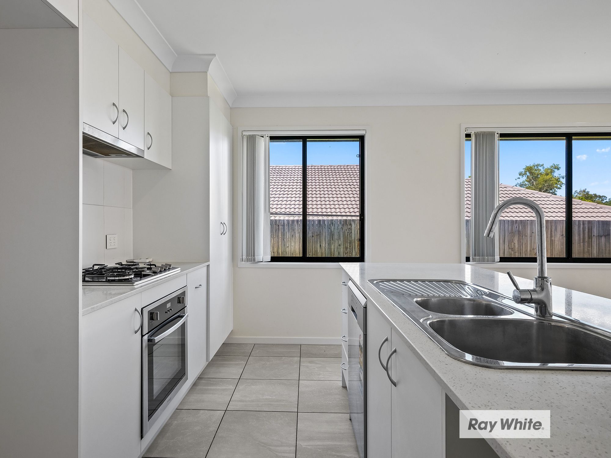 8 Elijah Crescent, Redbank, QLD 4301