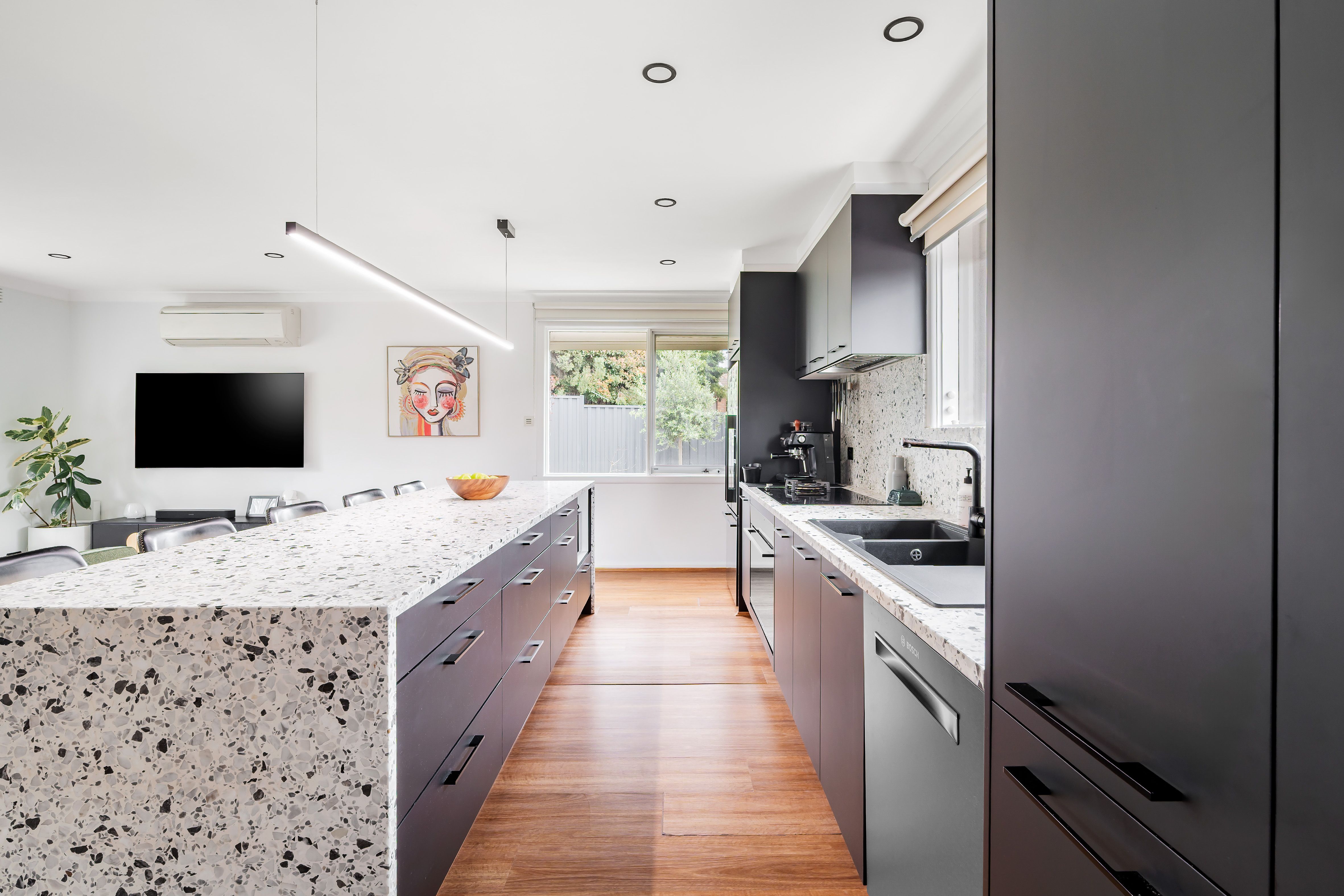2 Pavey Court — photo 4 of 13