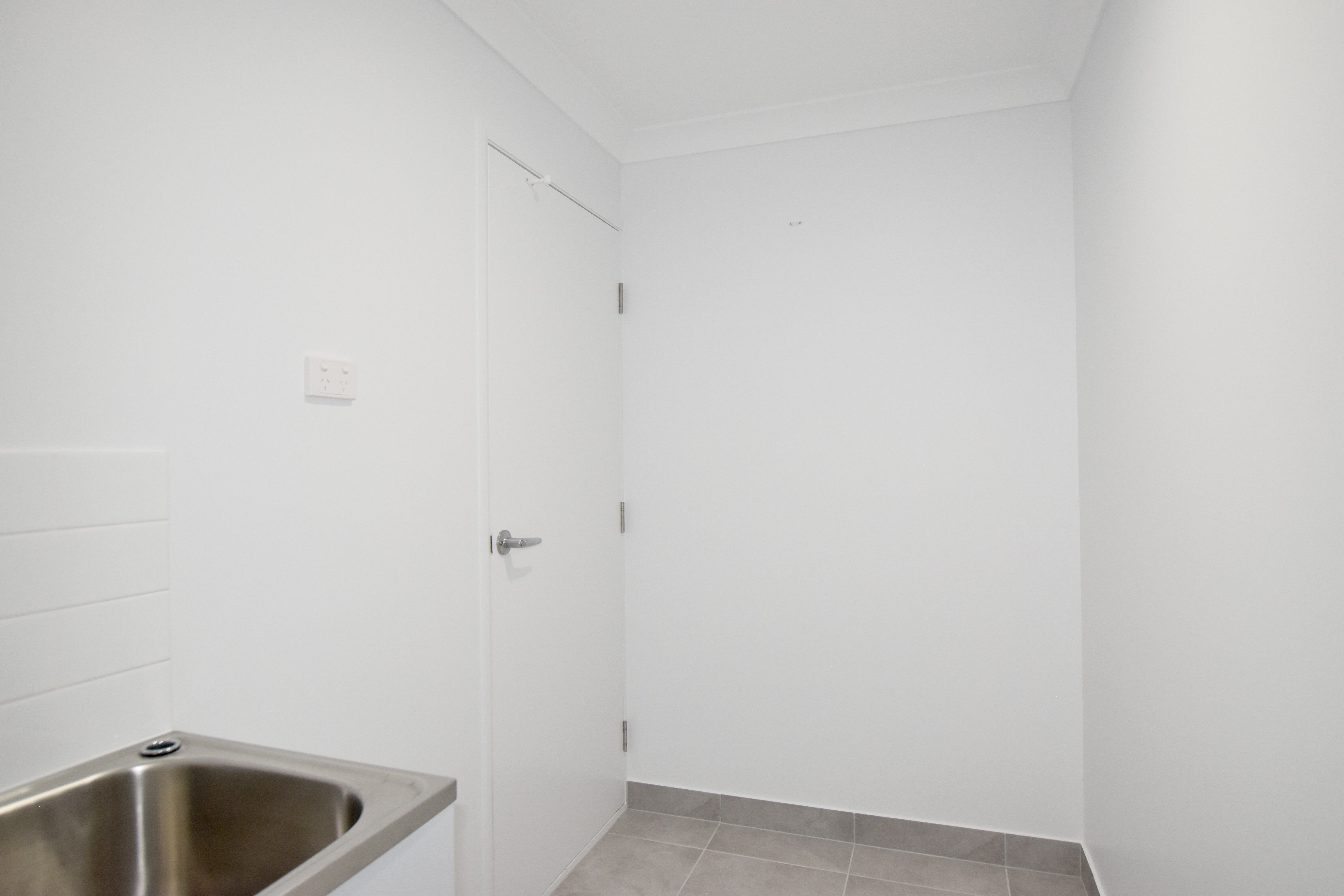 58 Powell Close — photo 12 of 12