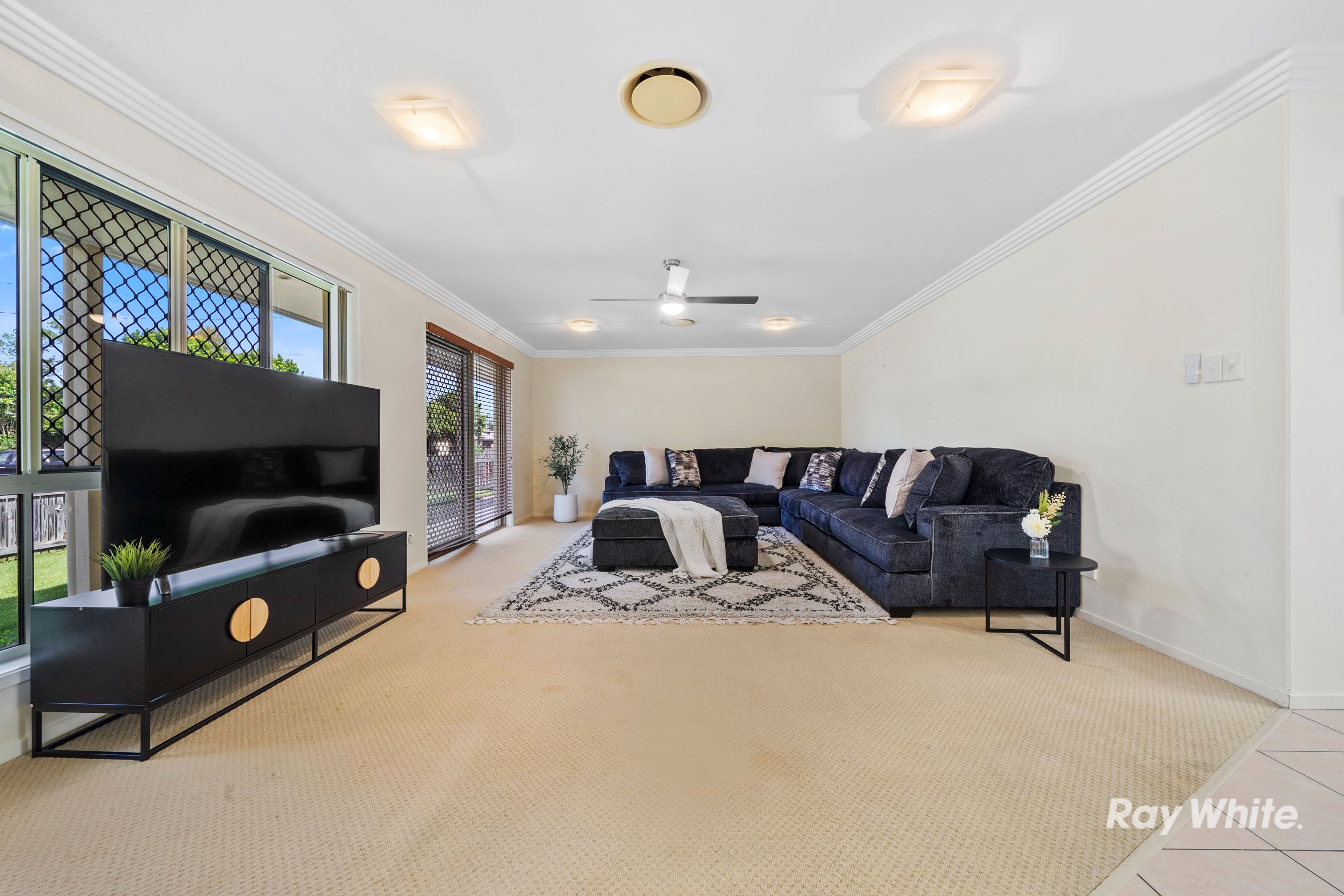 42 Spruce Street, Loganlea, QLD 4131