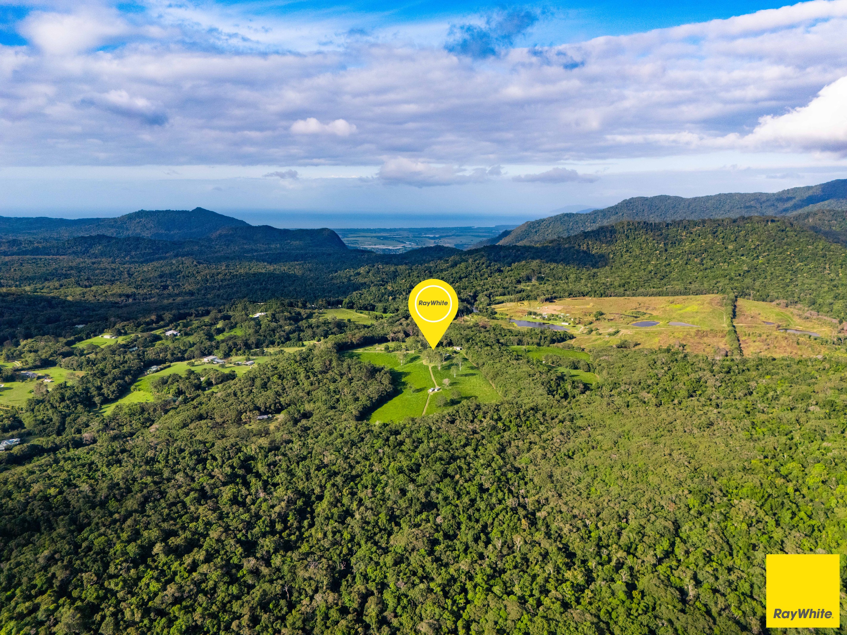 90 Stoney Creek Road, Speewah, QLD 4881