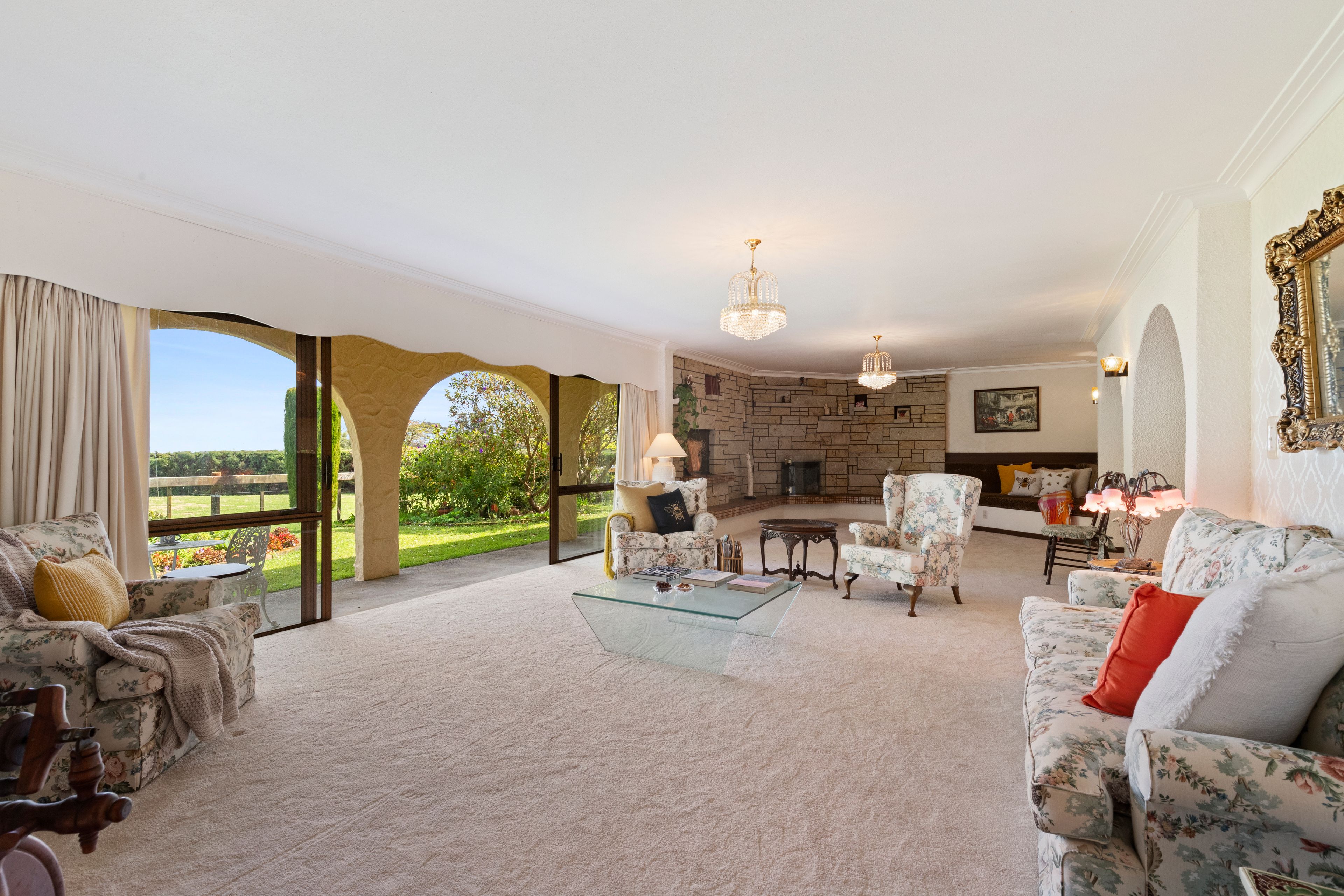 221 Razorback Road, Bombay, Franklin