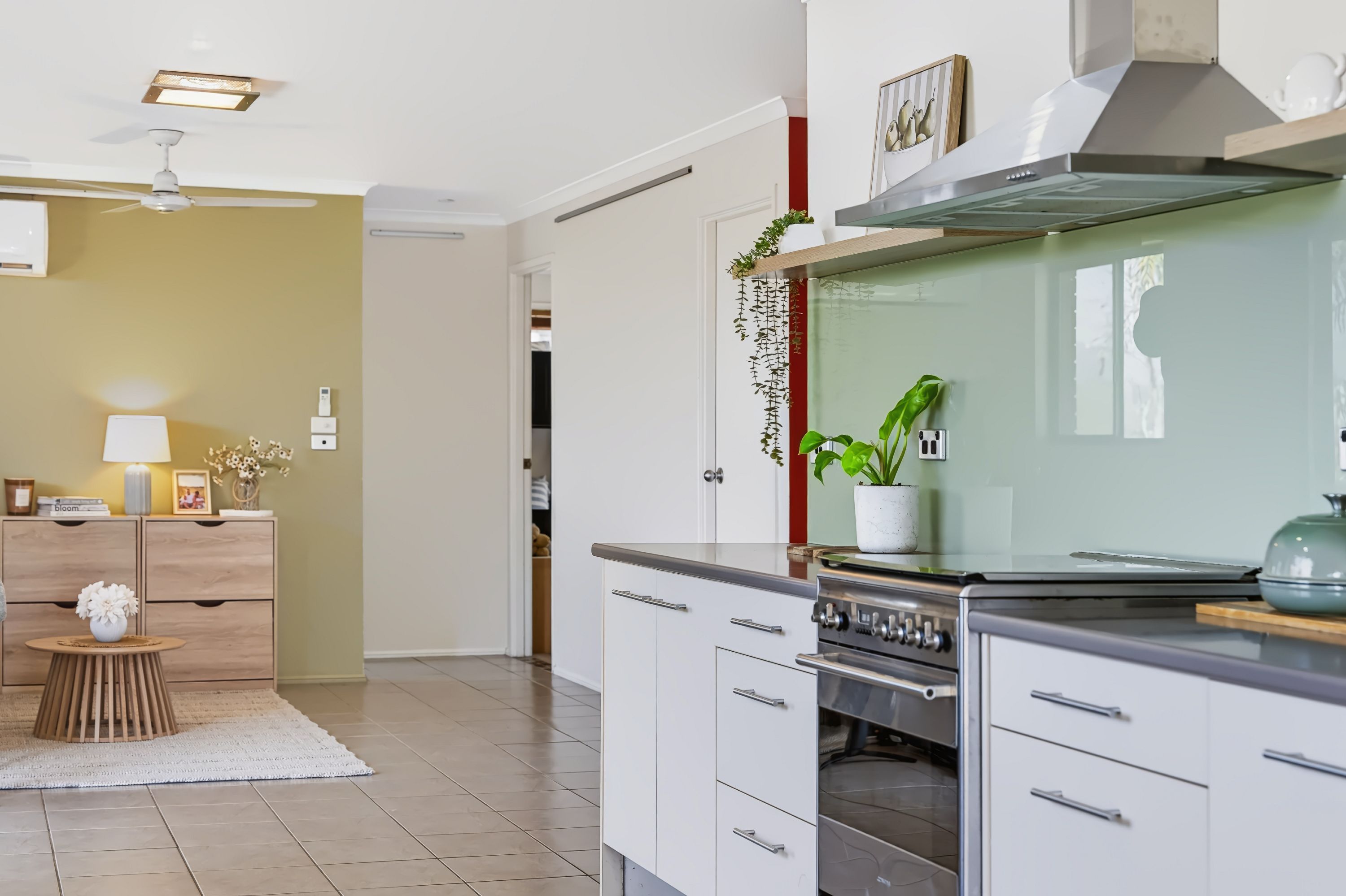 21 Enchelmaier Street — photo 3 of 21
