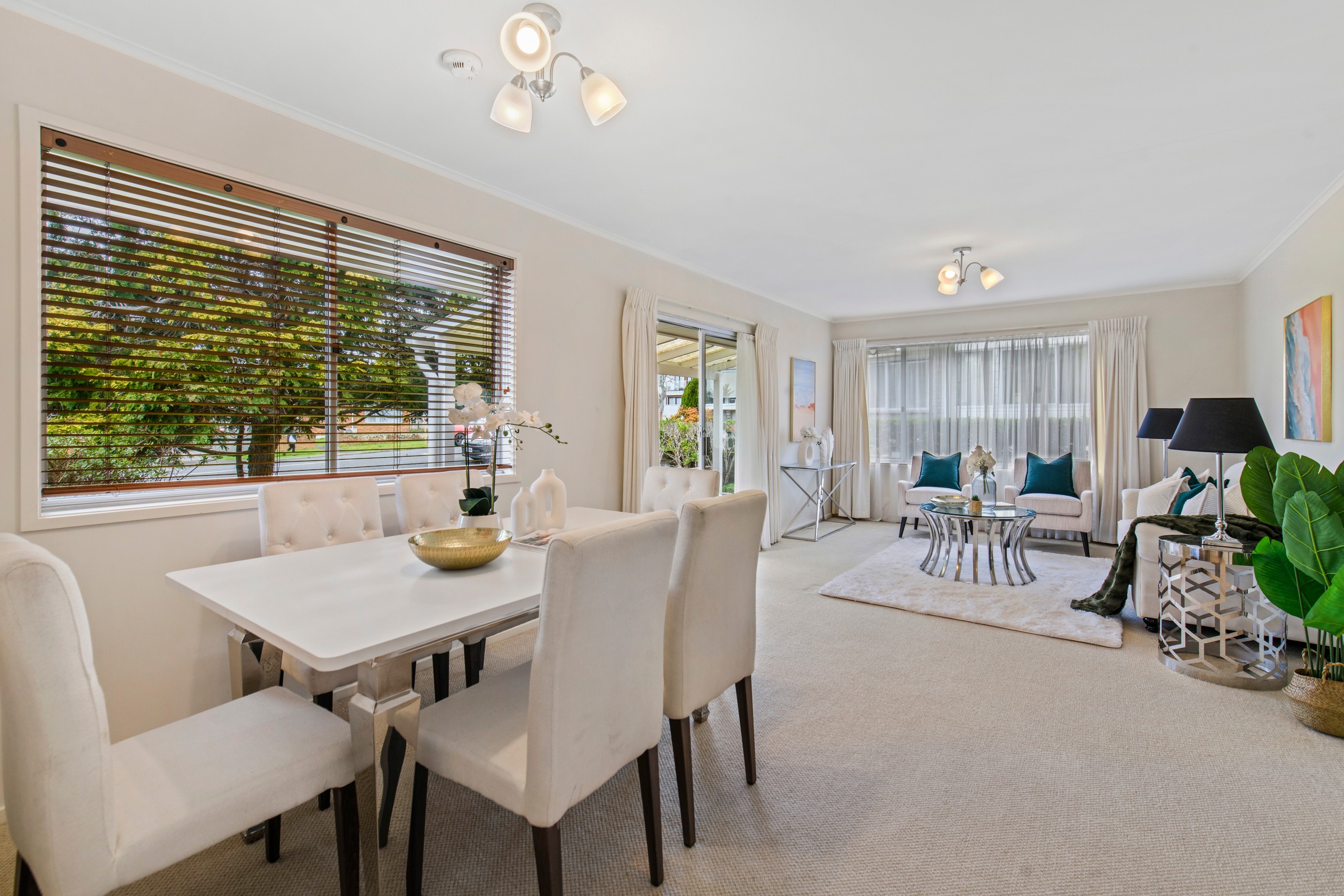 2/27A Eastern Beach Road, Eastern Beach, Manukau City