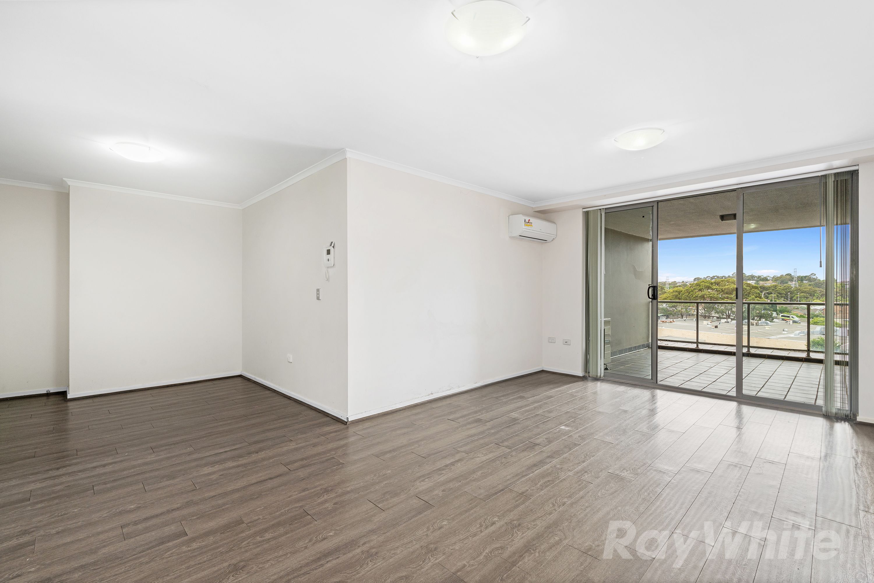 31/3 East Terrace — photo from Ray White Dulwich Hill