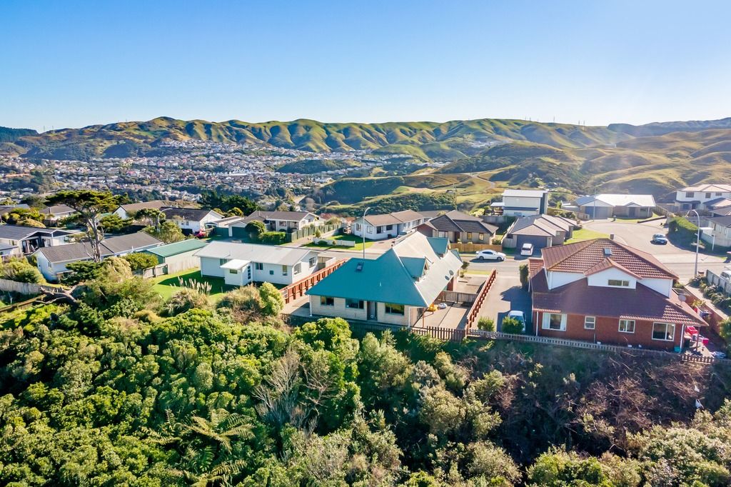 174a Mark Avenue, Grenada Village, Wellington City