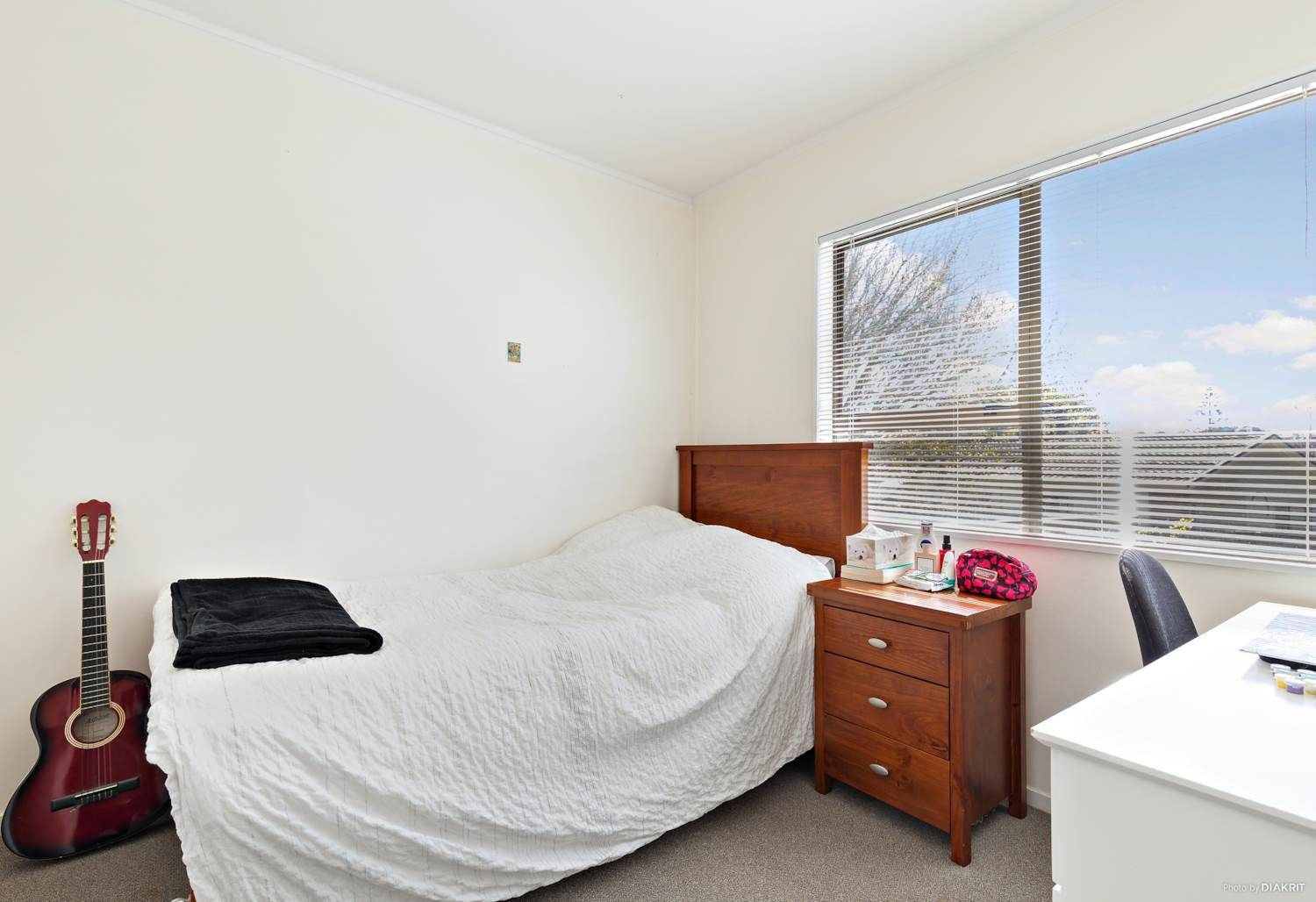 2/1 Simon Ellice Drive, Bayview, North Shore City