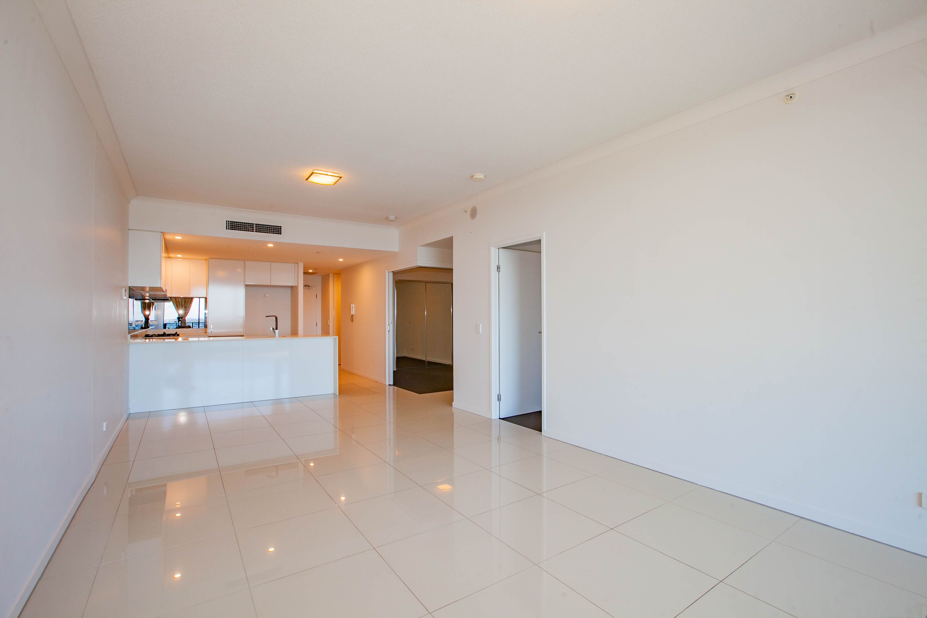 11204/5 Harbourside Court, Biggera Waters, QLD 4216