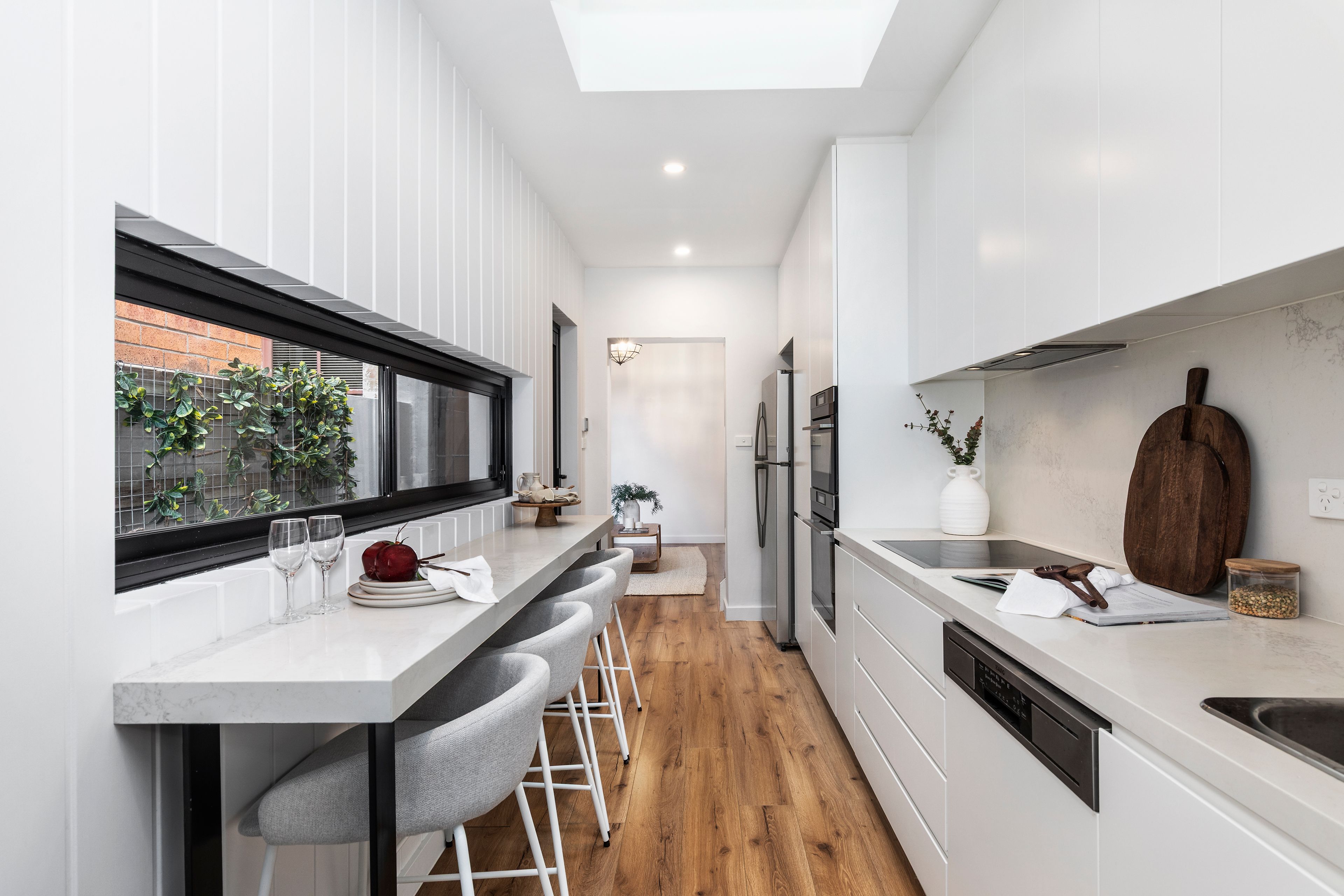 12 Little Comber Street — photo 6 of 11