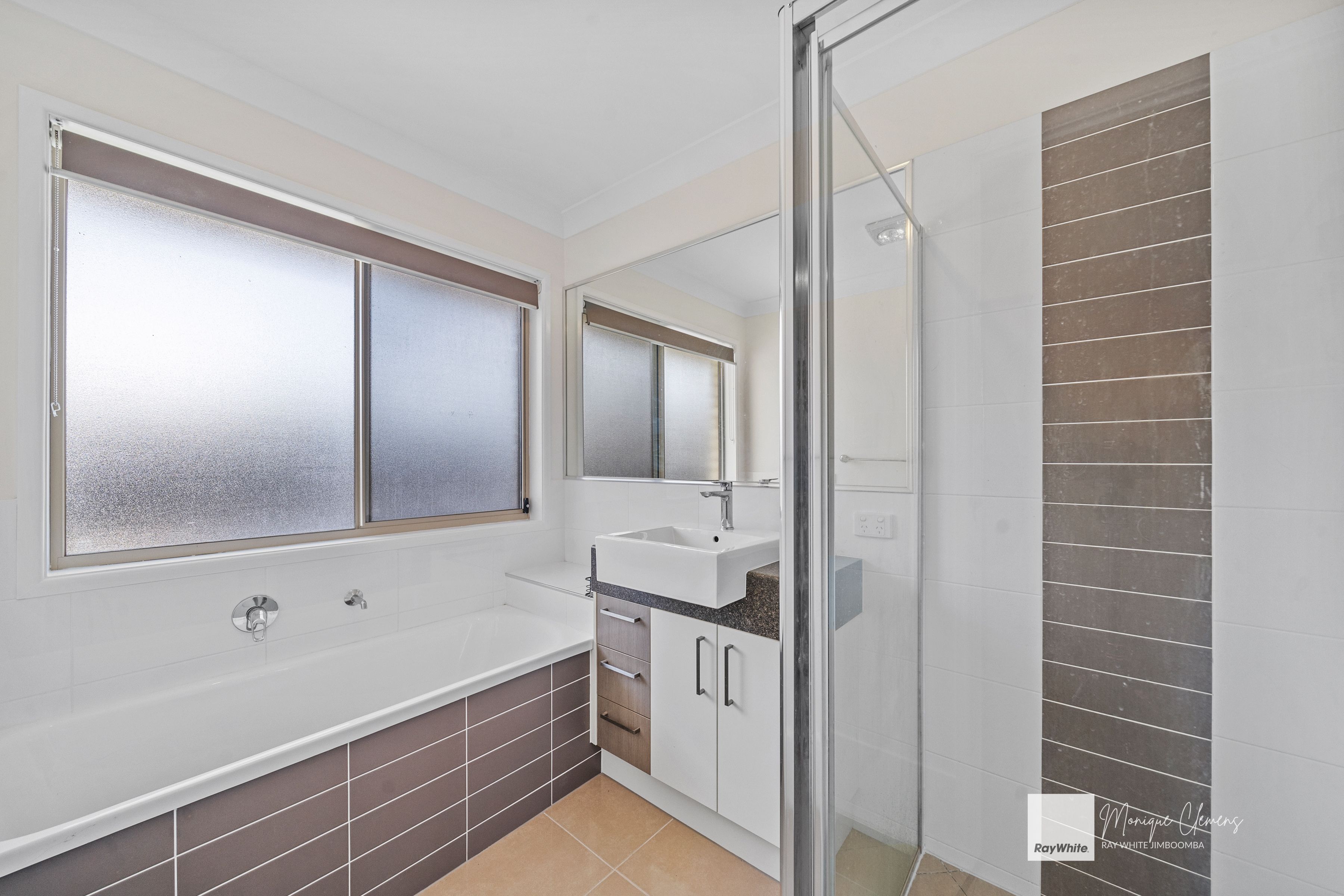 14 Woodview Court — photo 13 of 22