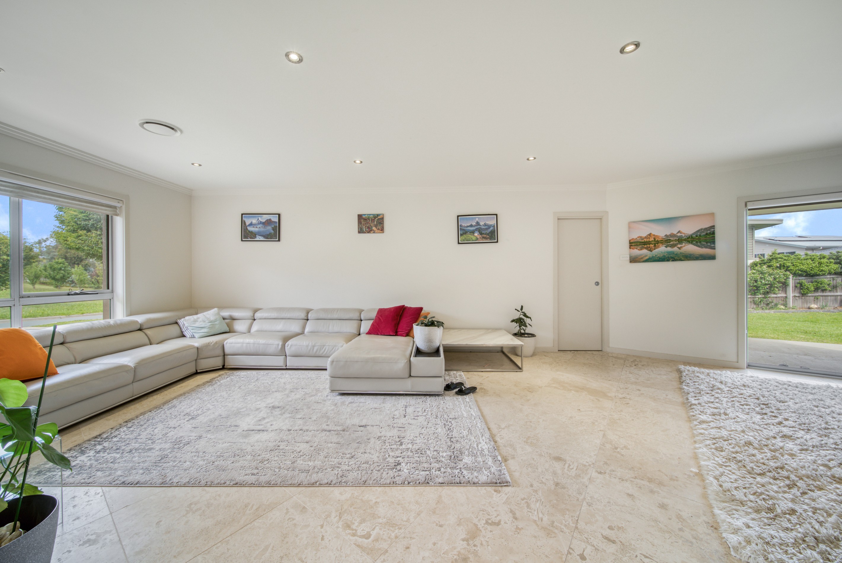 2 Turbayne Crescent, Forde, ACT 2914