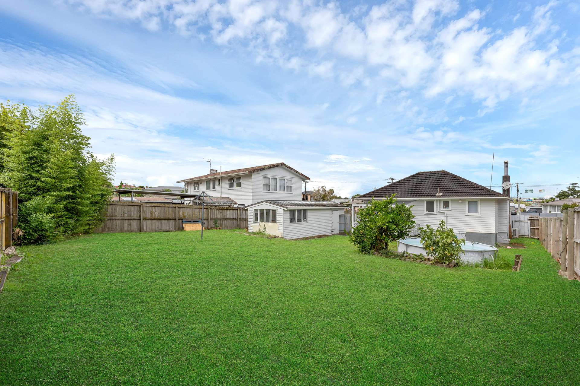 65 Greenmeadows Avenue photo 11