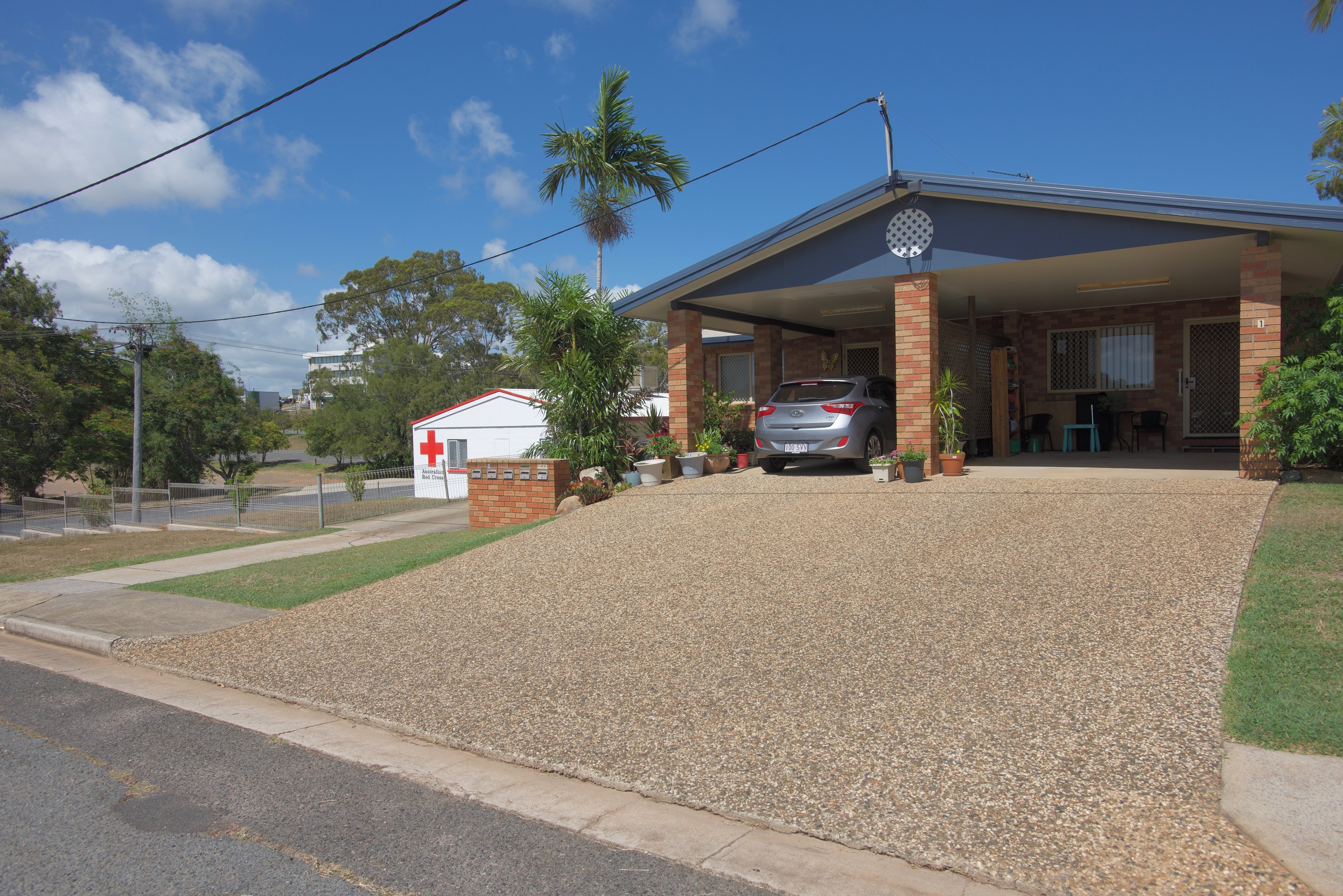 17 Bayne Street, West Gladstone, QLD 4680