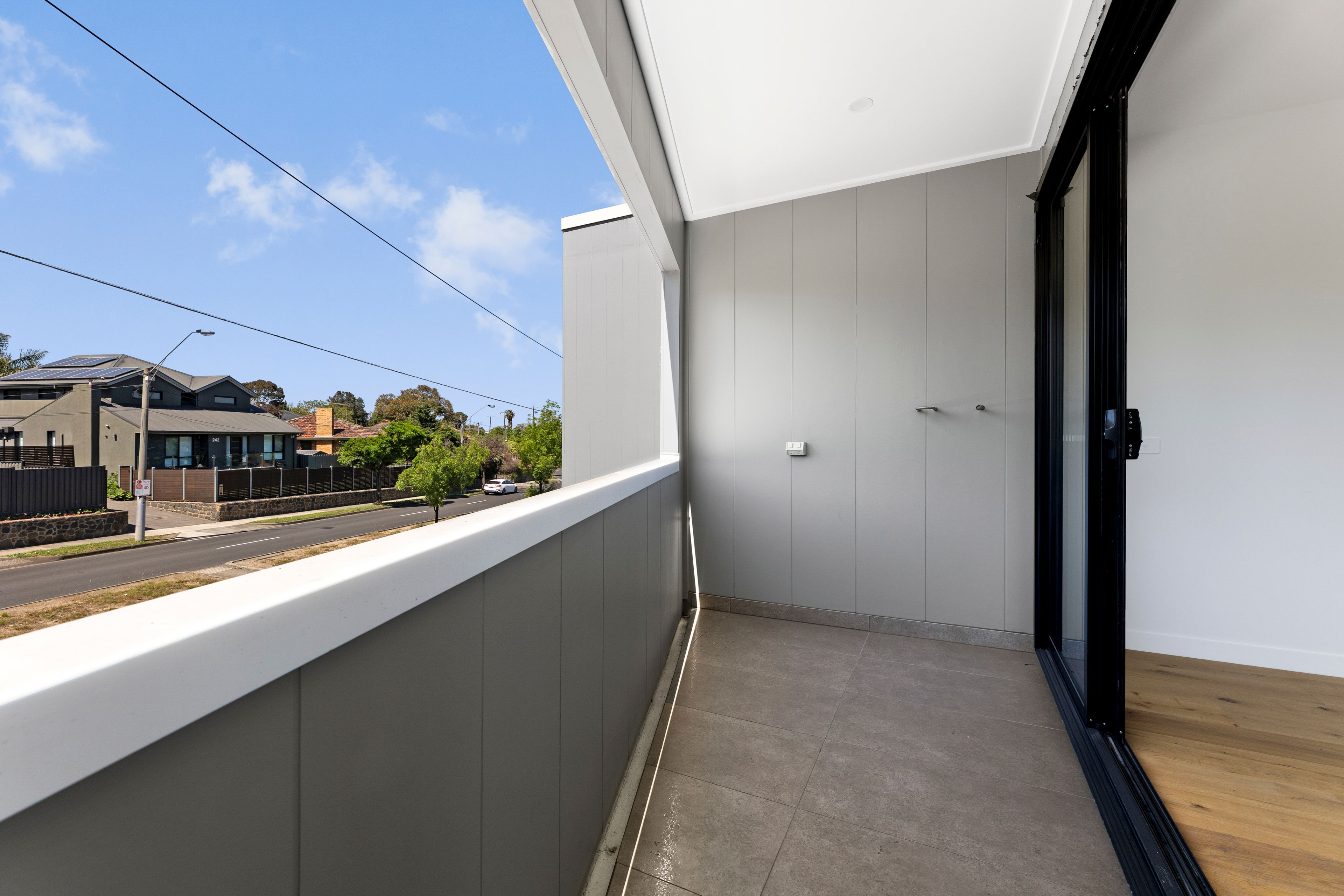 2/22 Dorrington Avenue — photo 10 of 11