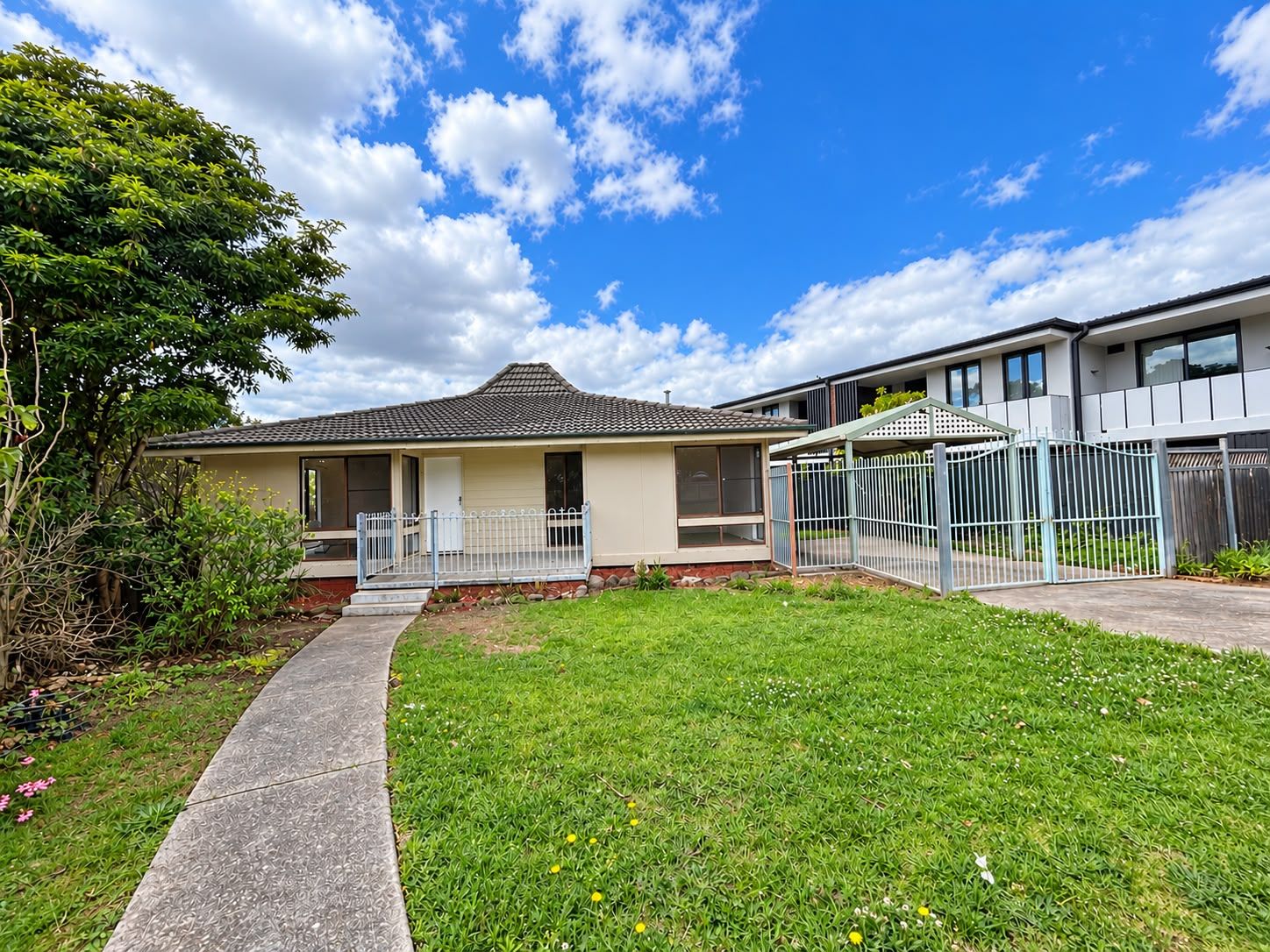18 Karingal Place — photo from Ray White Macarthur Group
