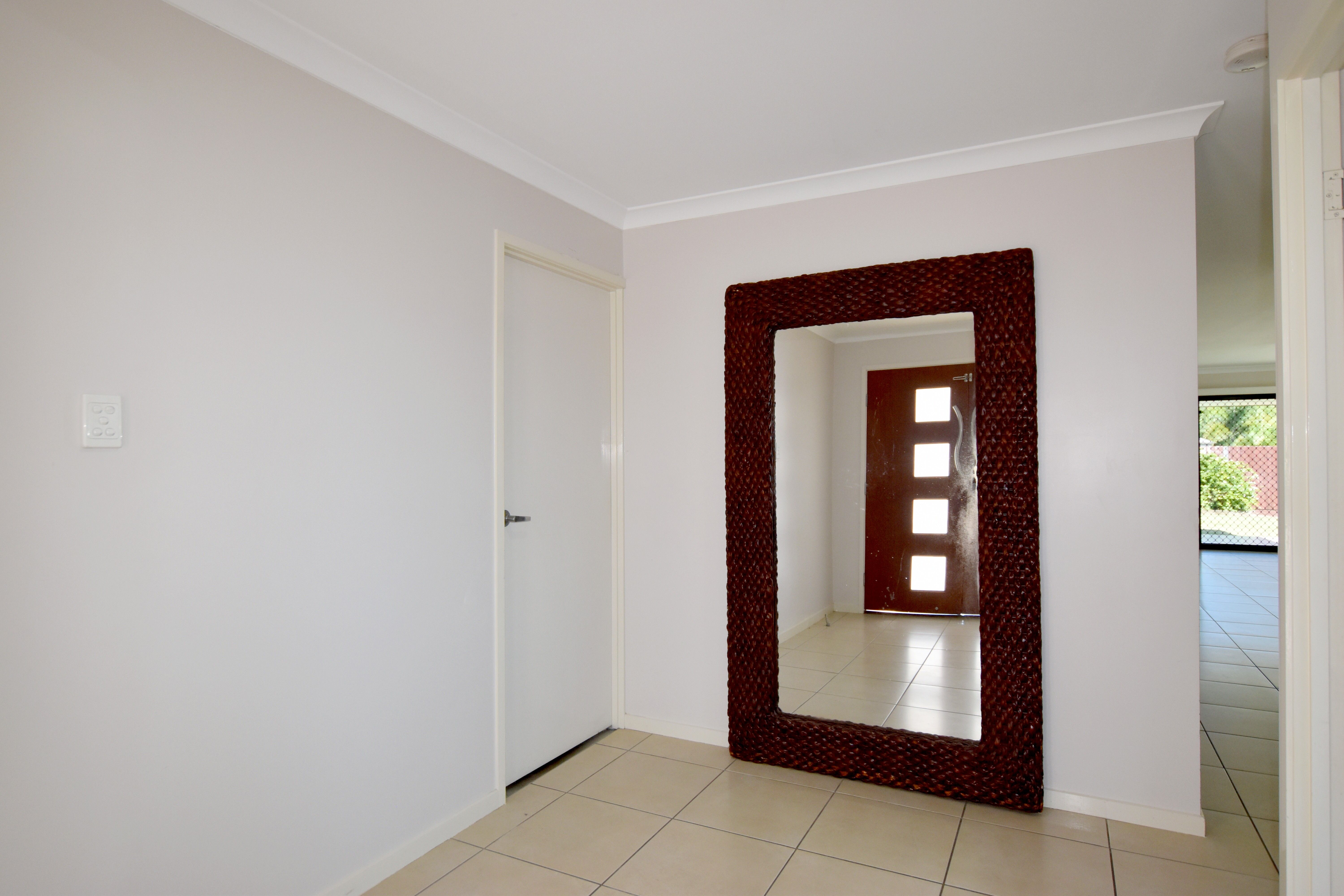 16 Bottlebrush Drive, Kirkwood, QLD 4680