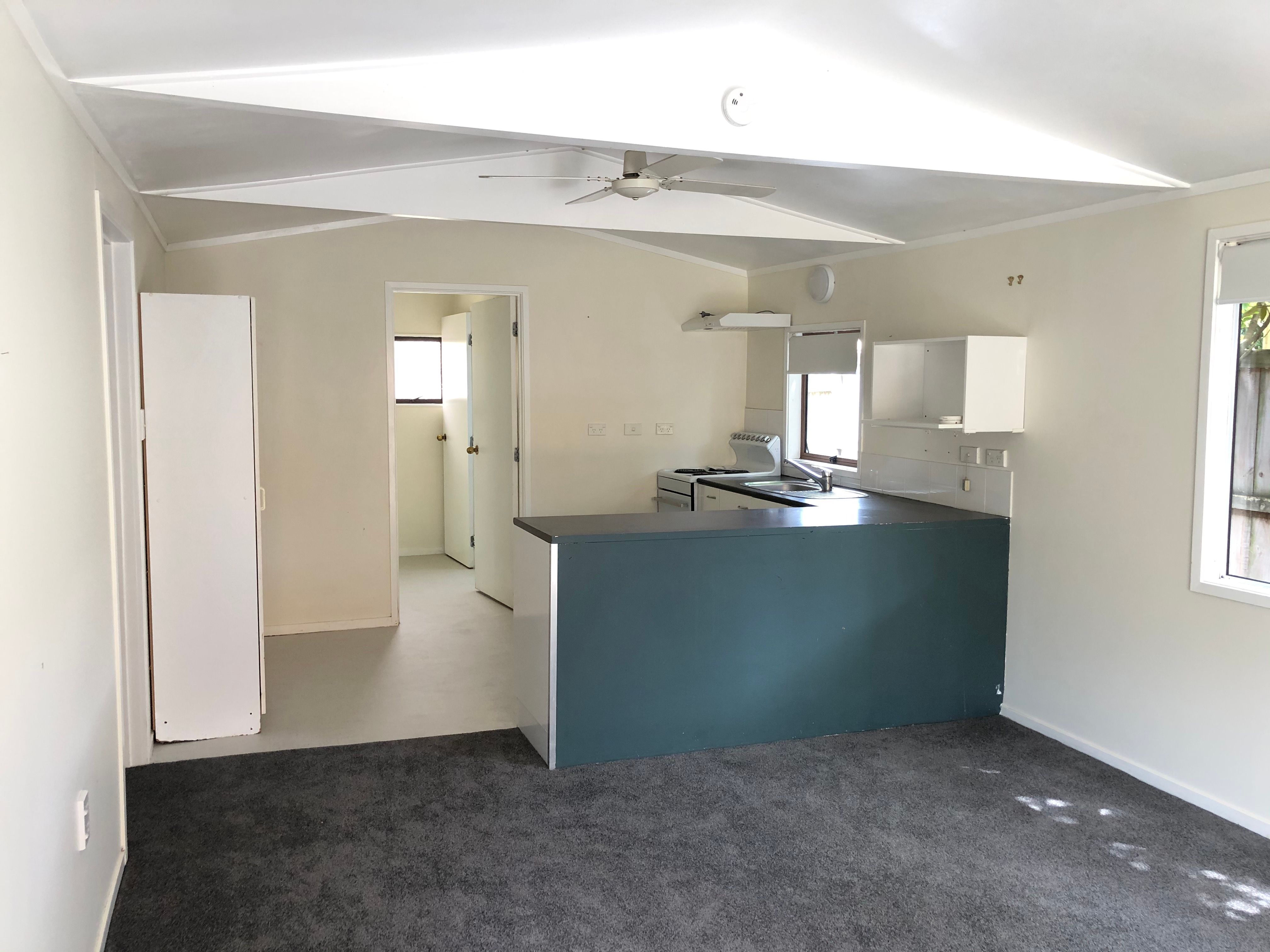 10 Pohutakawa Road, Beachlands, Manukau City