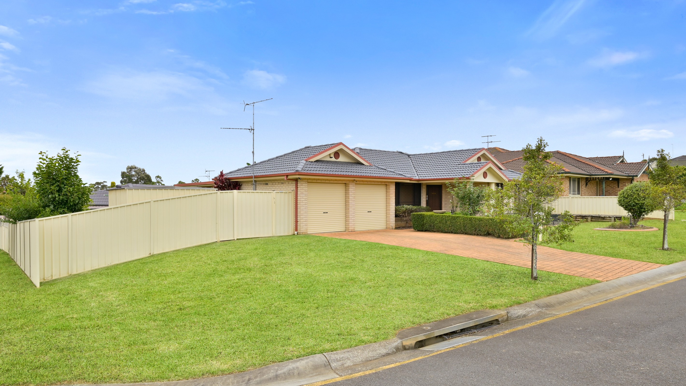 1 Austral Place, St Helens Park, NSW 2560