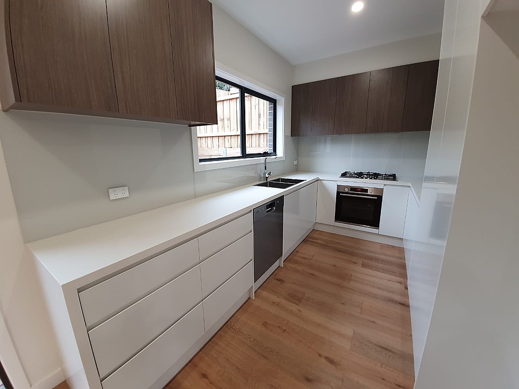 2/13-15 Cabena Crescent, Chadstone, VIC 3148