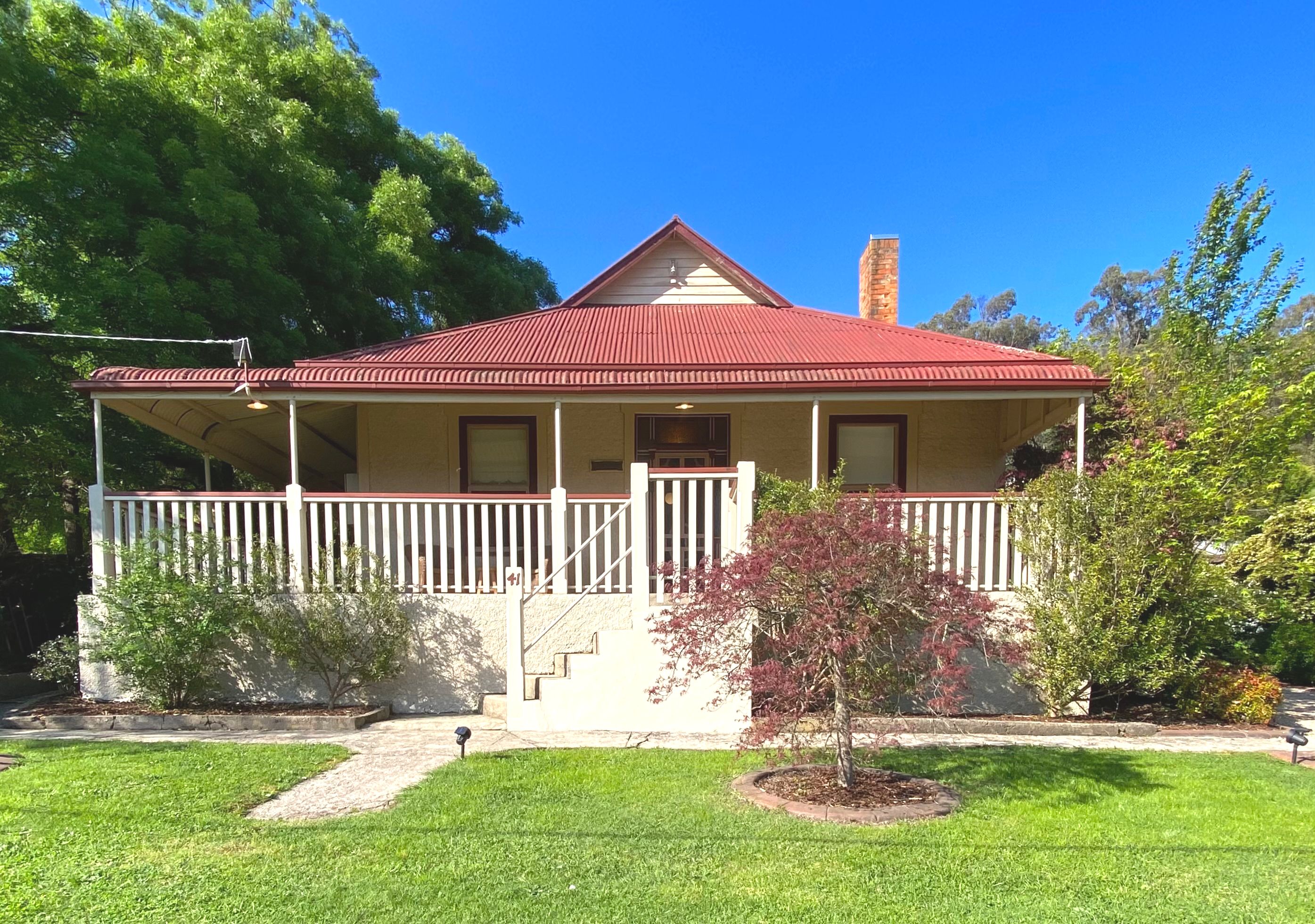 41 Robertson Street, Myrtleford, VIC 3737 Holiday Rental Ray White