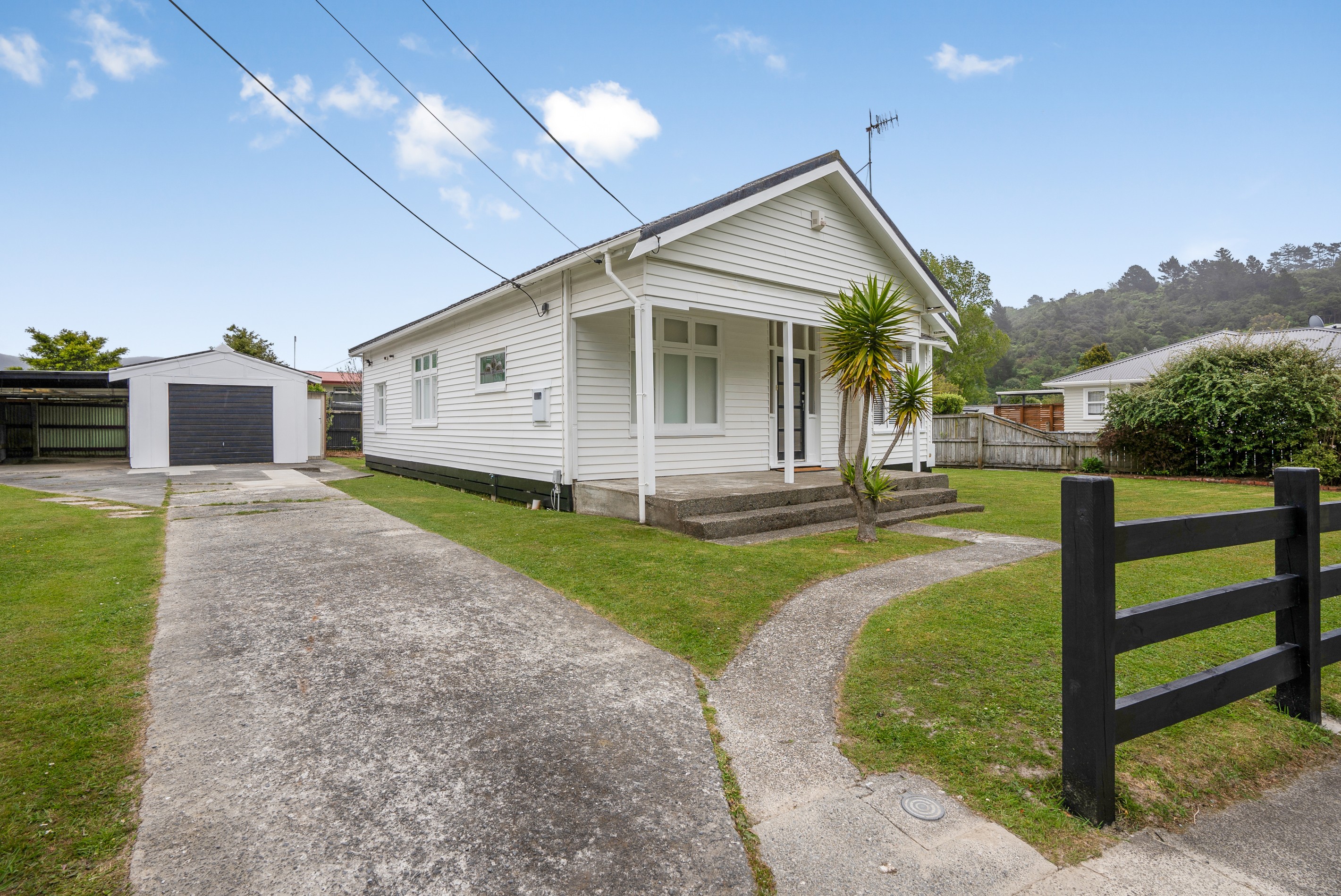 2 Richard Grove, Stokes Valley, Lower Hutt City