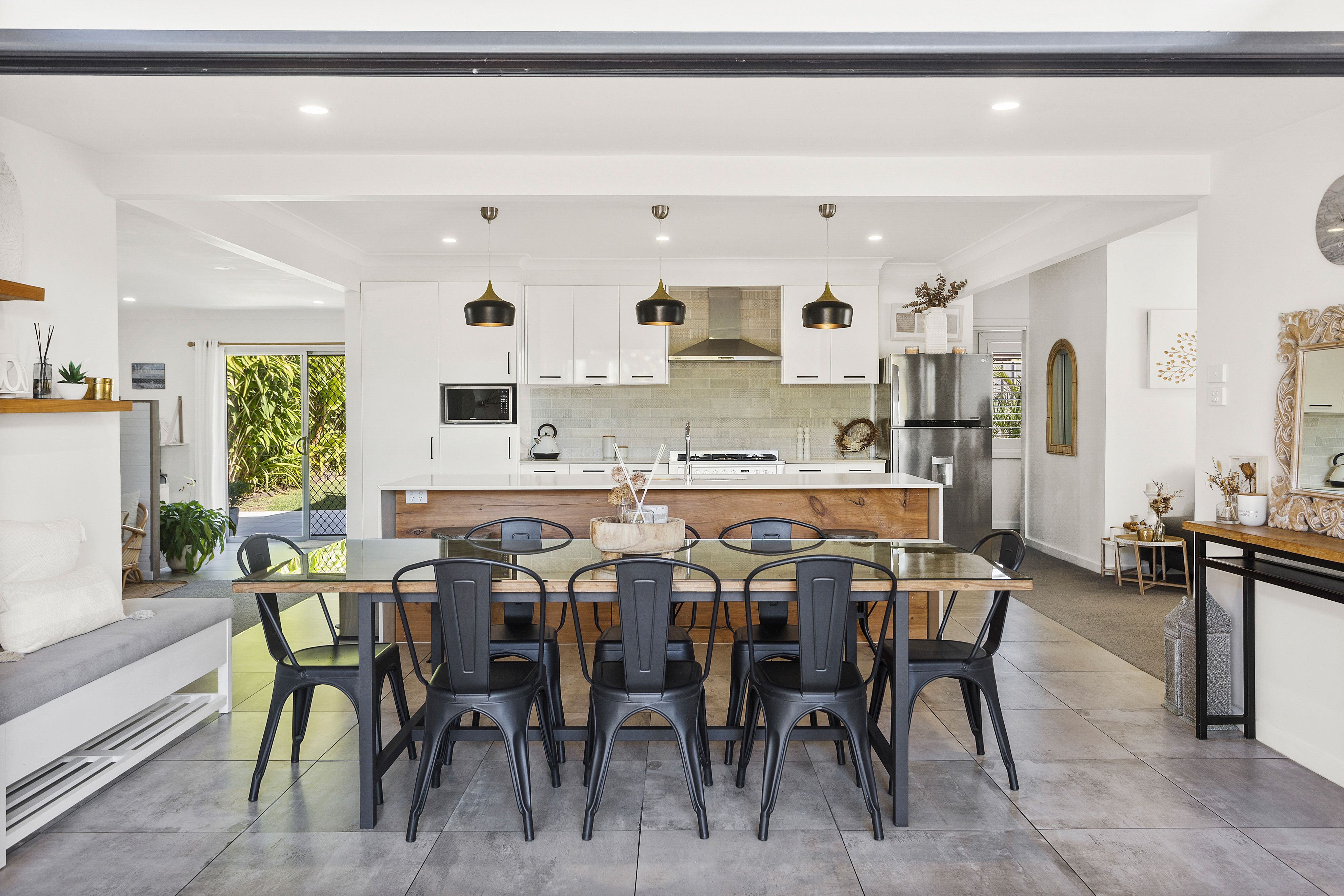14 Brookfield Avenue — photo 3 of 12