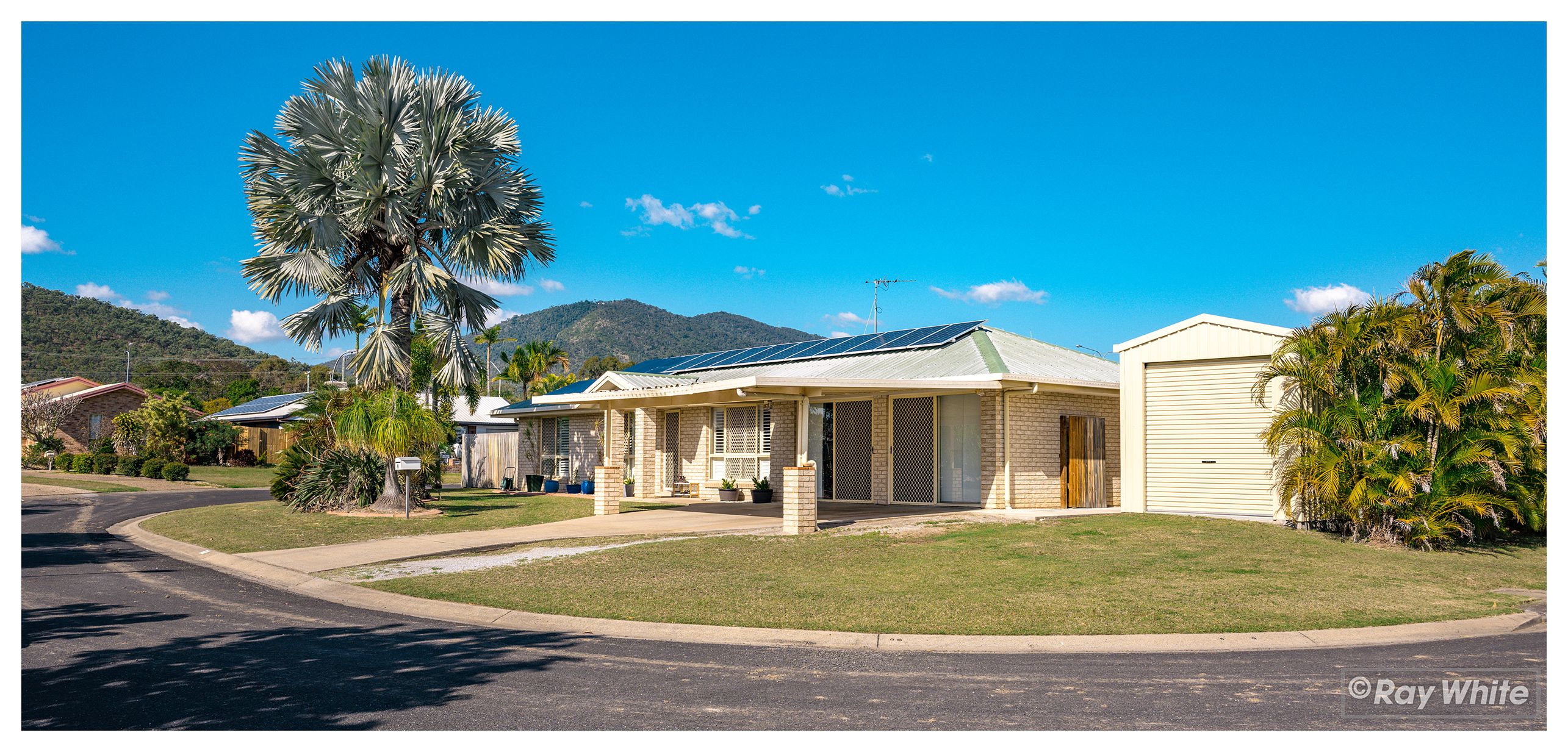 8 Hoffmann Street, Norman Gardens QLD 4701