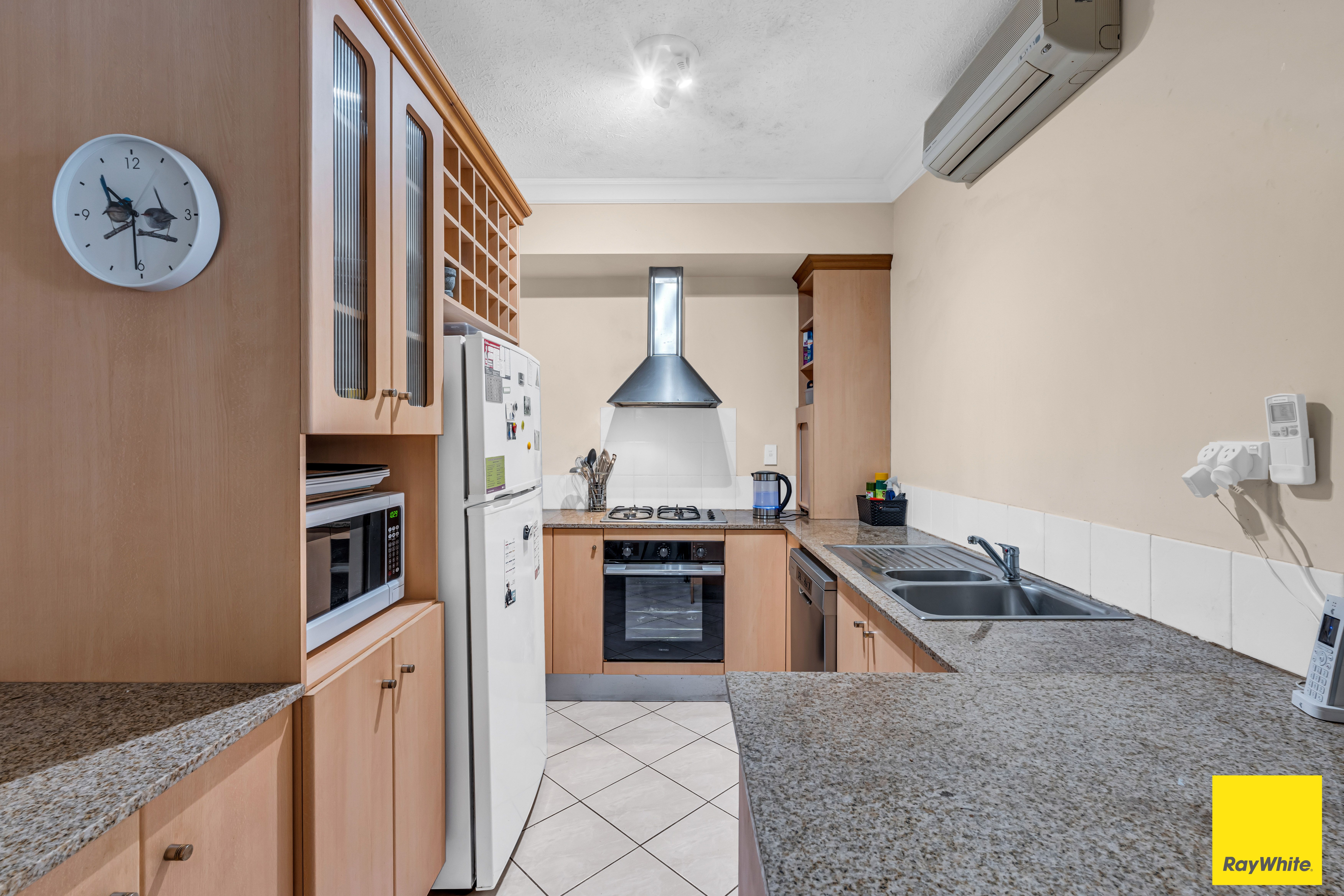 1112/2-10 Greenslopes Street, Cairns North, QLD 4870