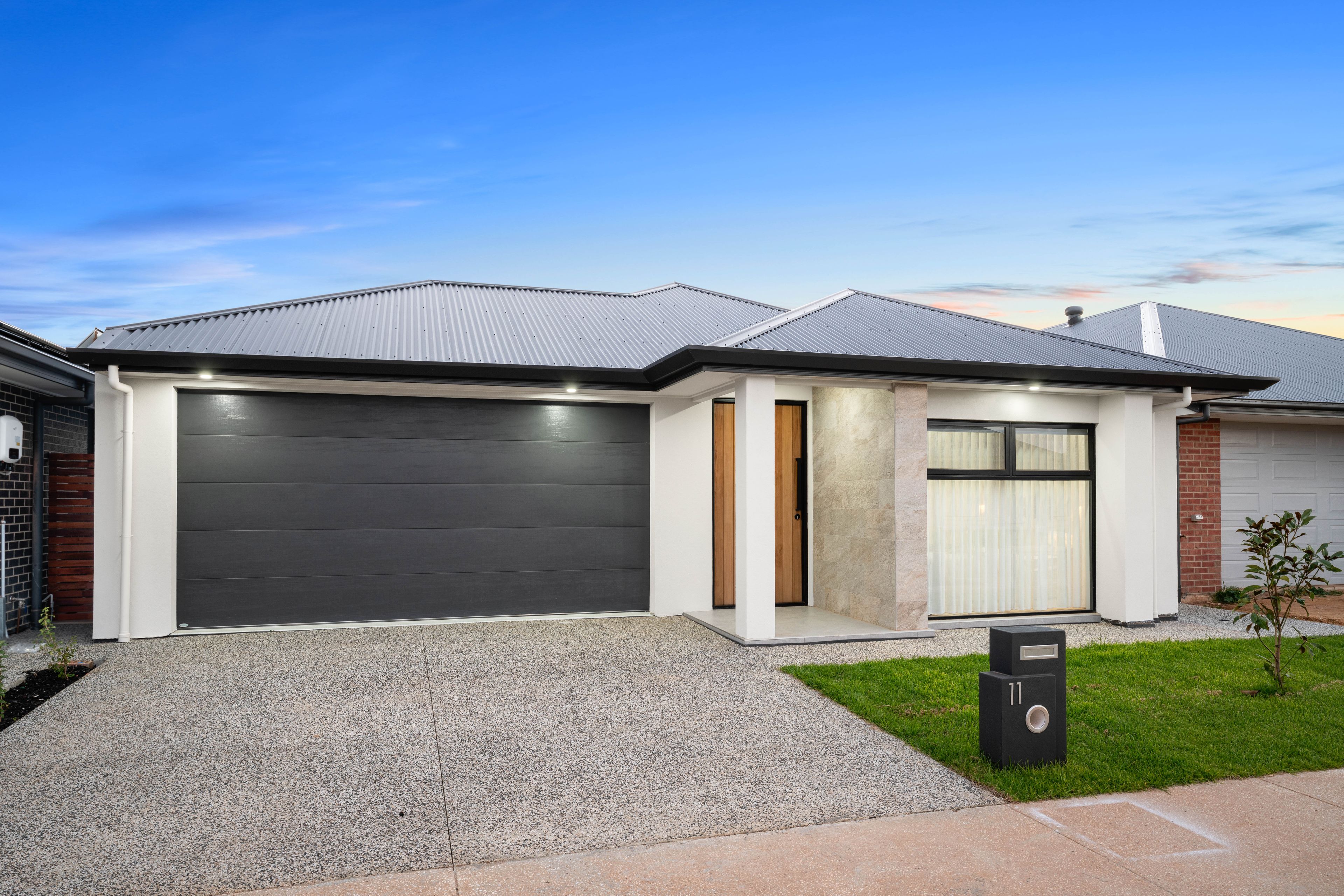 11 Telford Street — photo 3 of 30