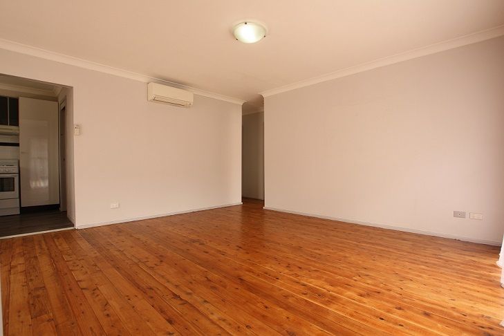 8/9 Clifford Road, Ingleburn, NSW 2565